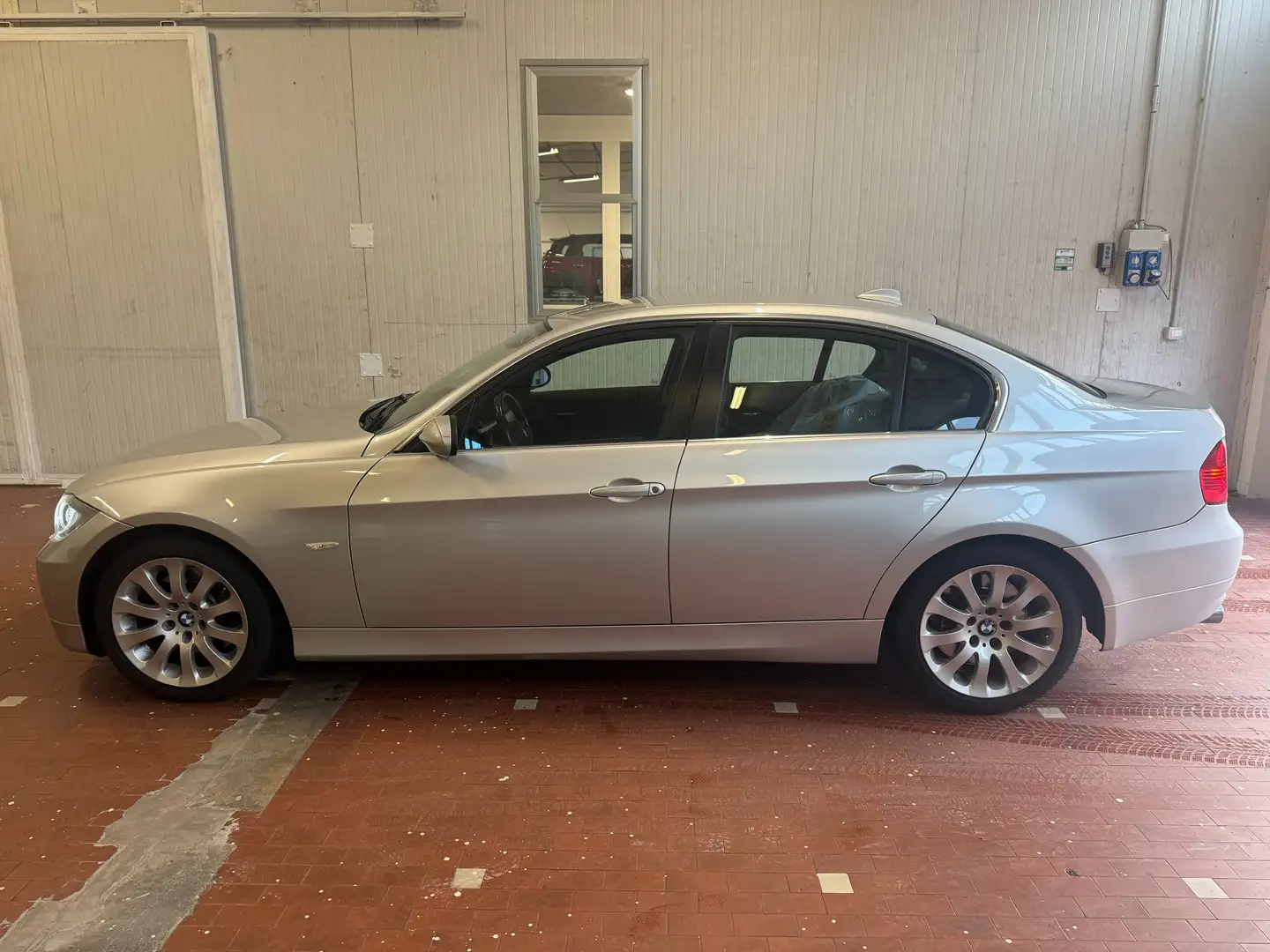 BMW 330 Berlina 330xi Futura Argento - 2