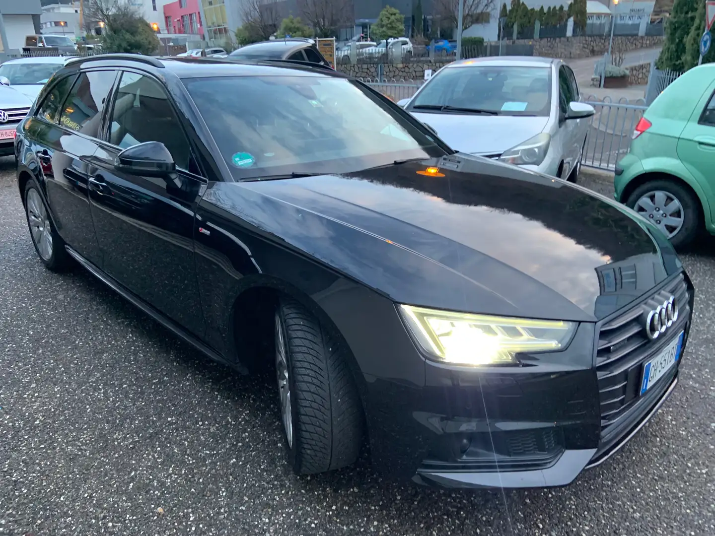 Audi A4 BLACK EDITION S-Line  MATRIX LED Nero - 2