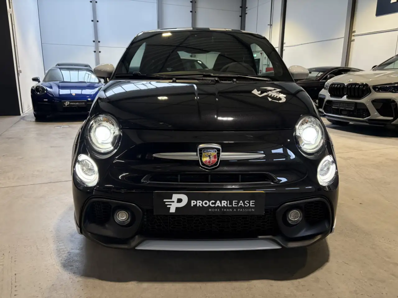 Abarth 695 2021