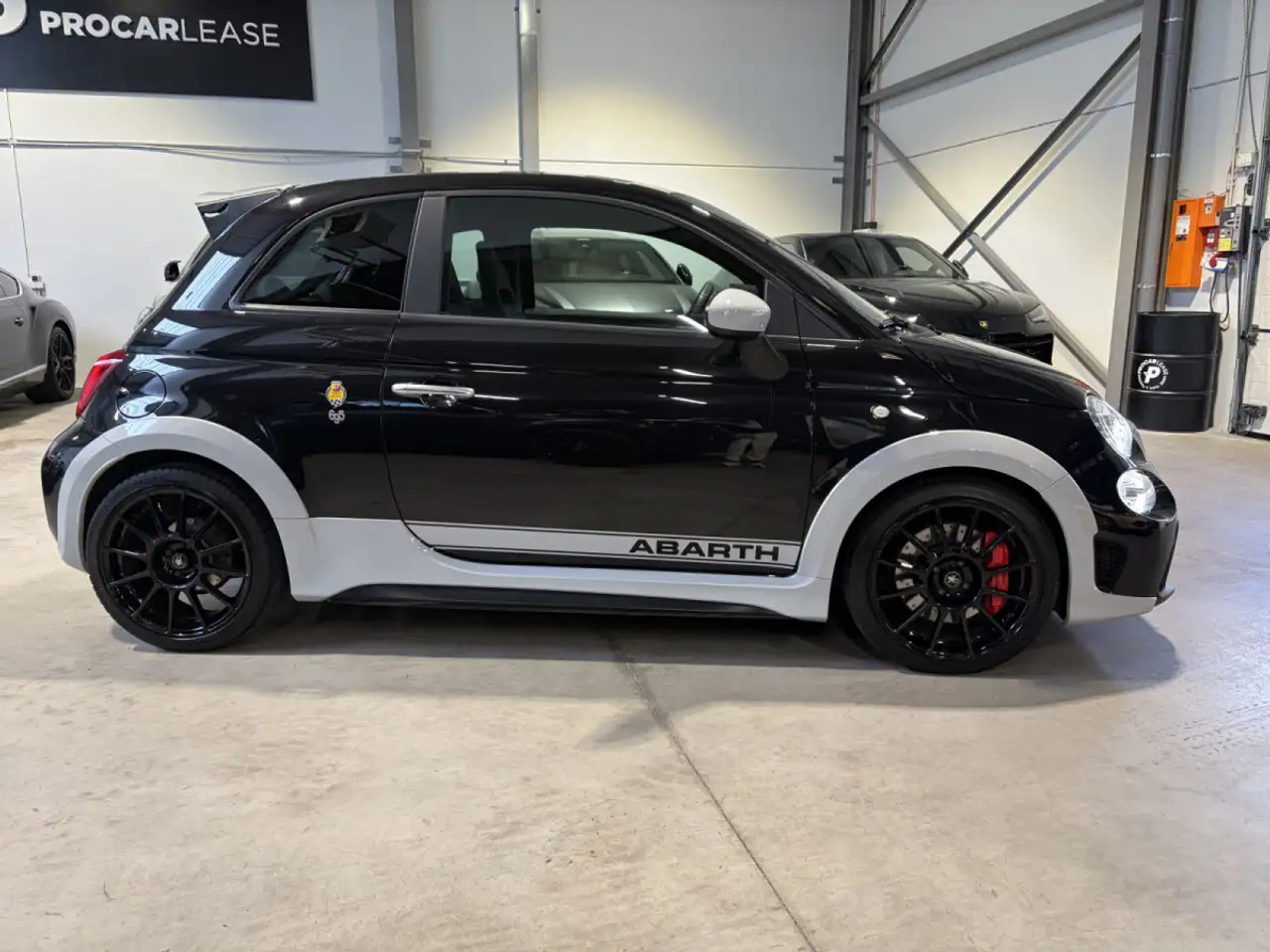 Abarth 695 2021