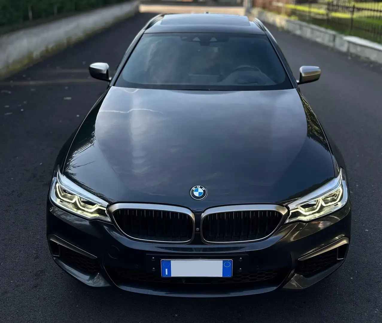 BMW 550 M550d xDrive Touring Gris - 1