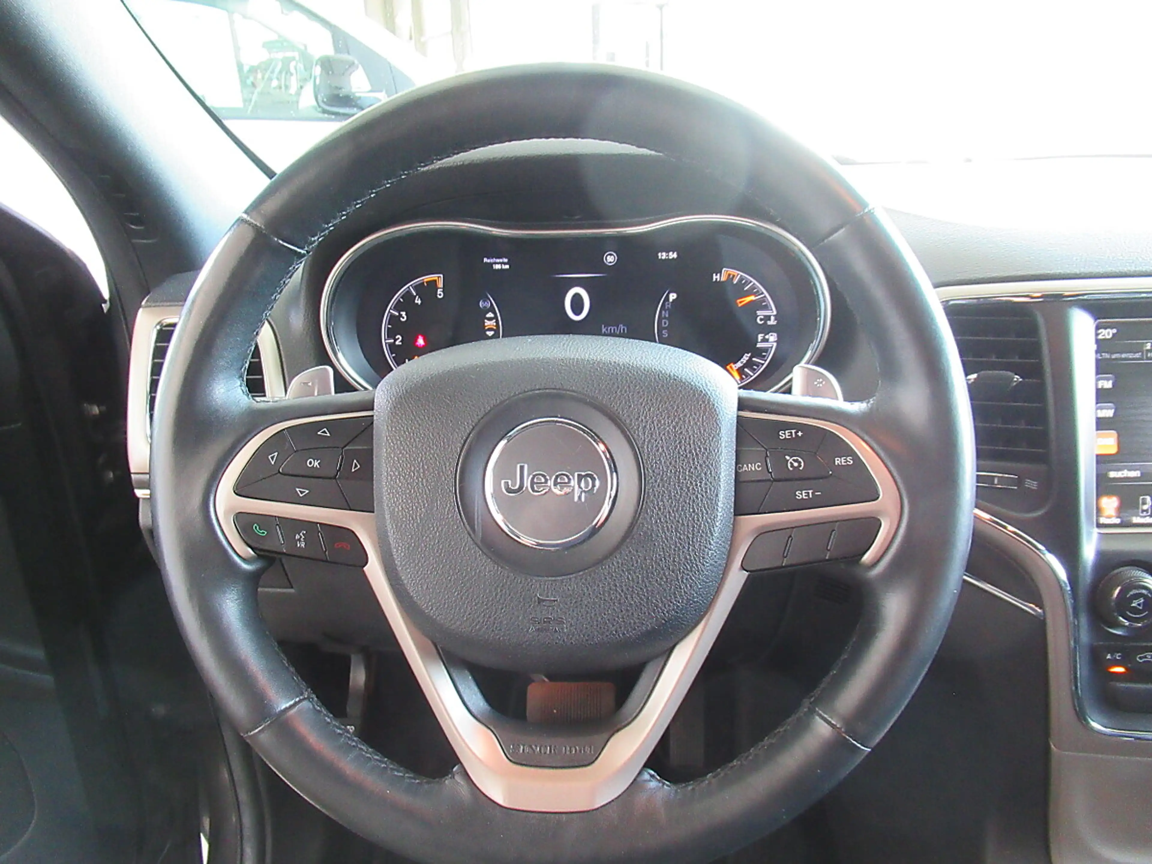 Jeep Grand Cherokee 3,0 V6 CRD Limited *Tempomat *Xenon *Leder *Blu... — photo 13