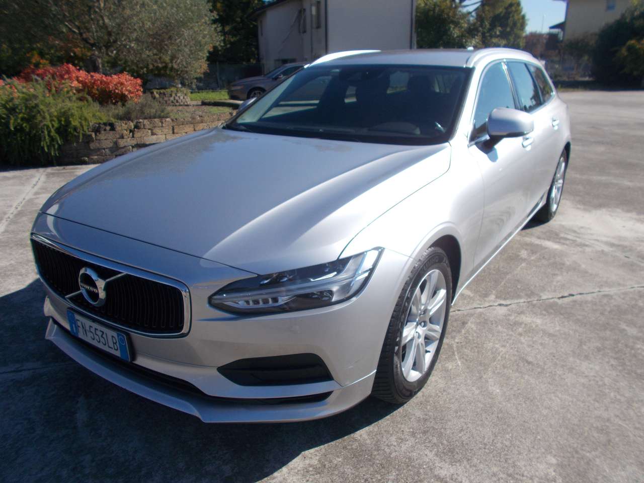 Volvo V90 2.0 d4 Momentum geartronic AWD