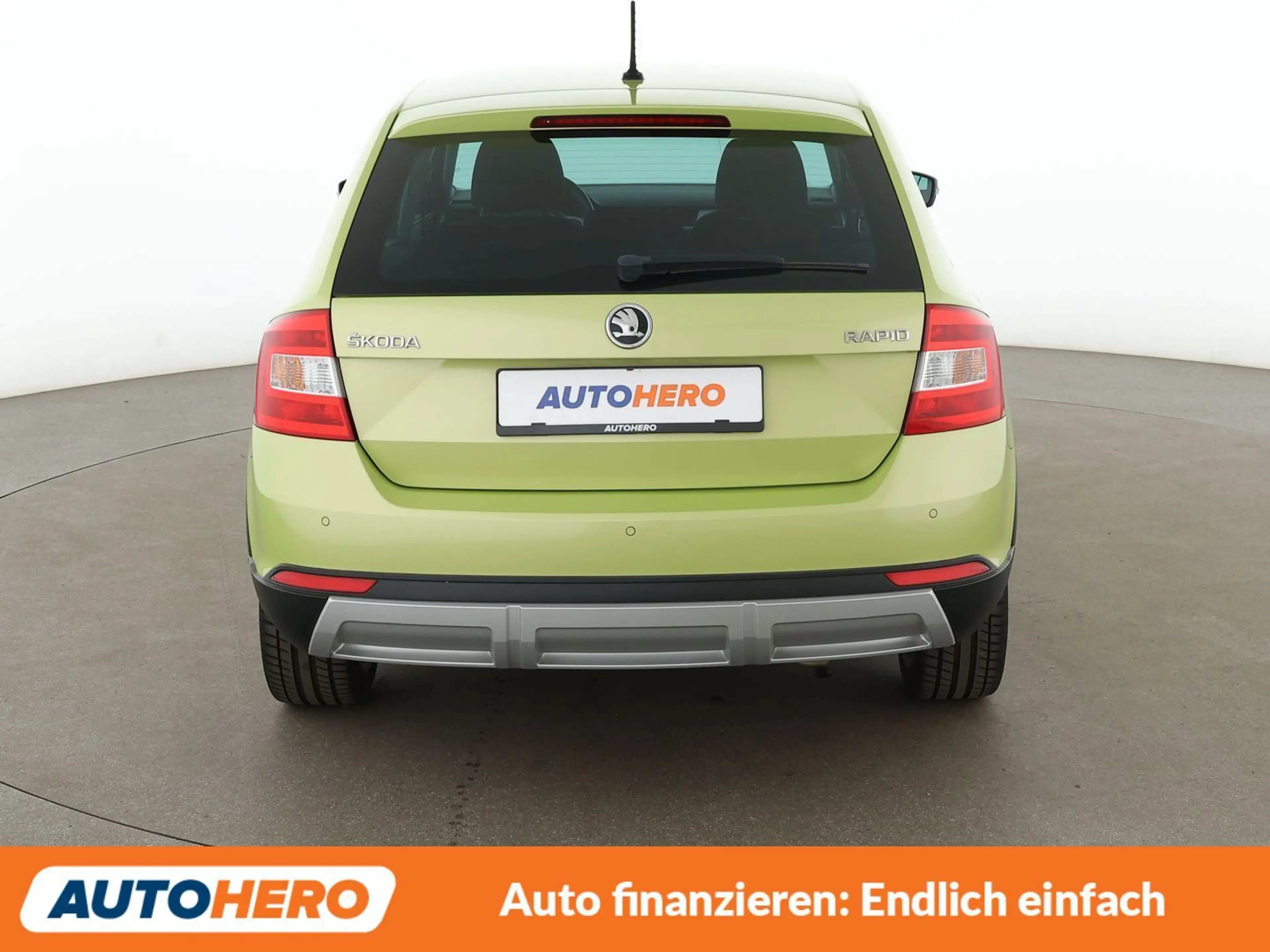 Skoda Rapid/Spaceback 1.2 TSI ScoutLine*XENON*PDC*SHZ*KLIMA* — photo 5