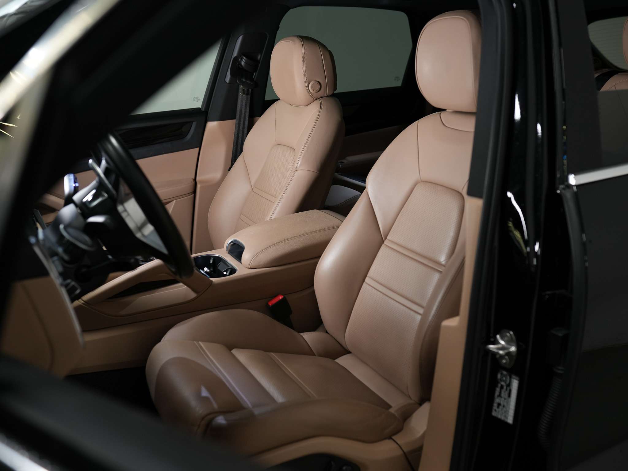 used 2022 Porsche Cayenne car, priced at $67,900
