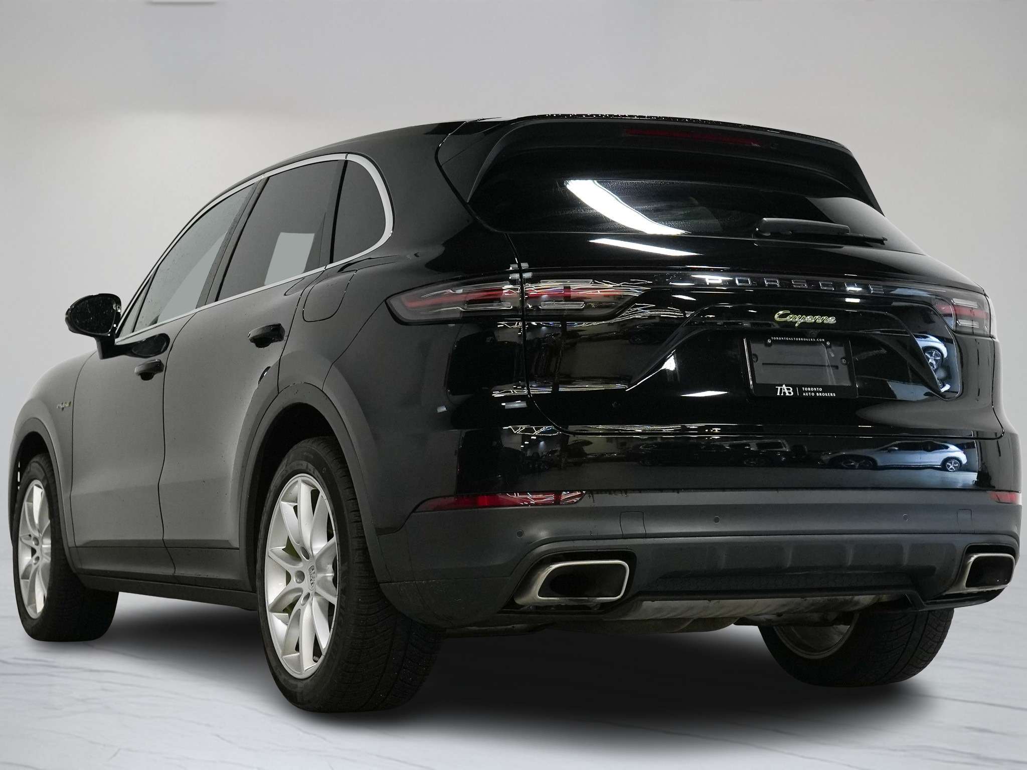 used 2022 Porsche Cayenne car, priced at $67,900