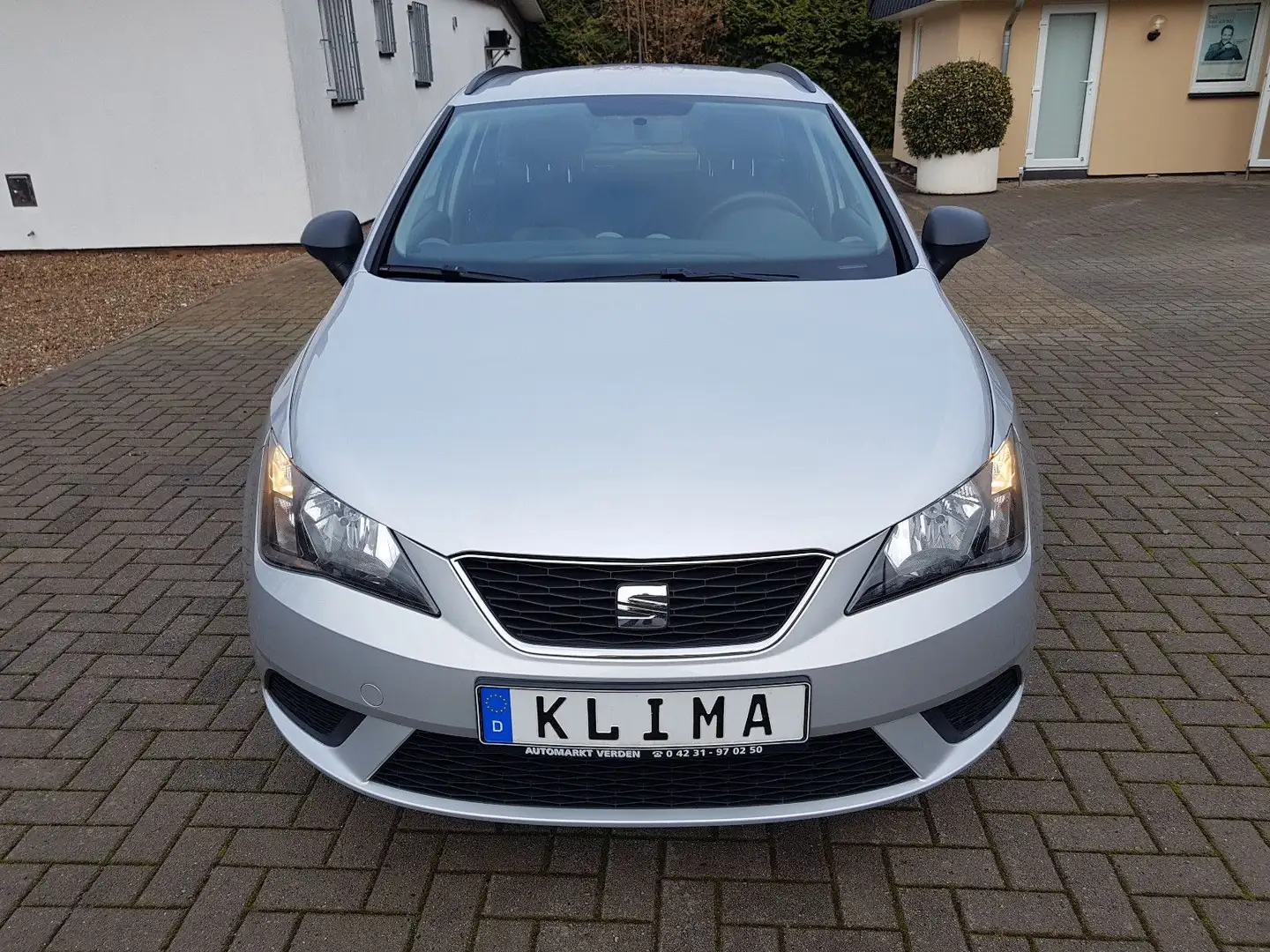 SEAT Ibiza ST Reference NAVI KLIMA Silber - 2