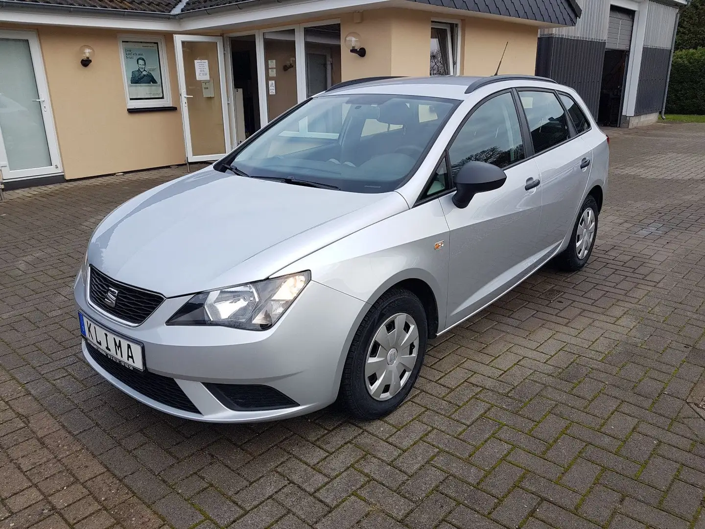 SEAT Ibiza ST Reference NAVI KLIMA Silber - 1