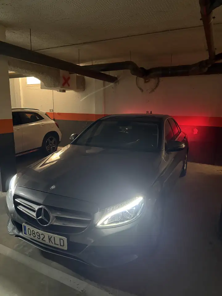 Mercedes-Benz C 220