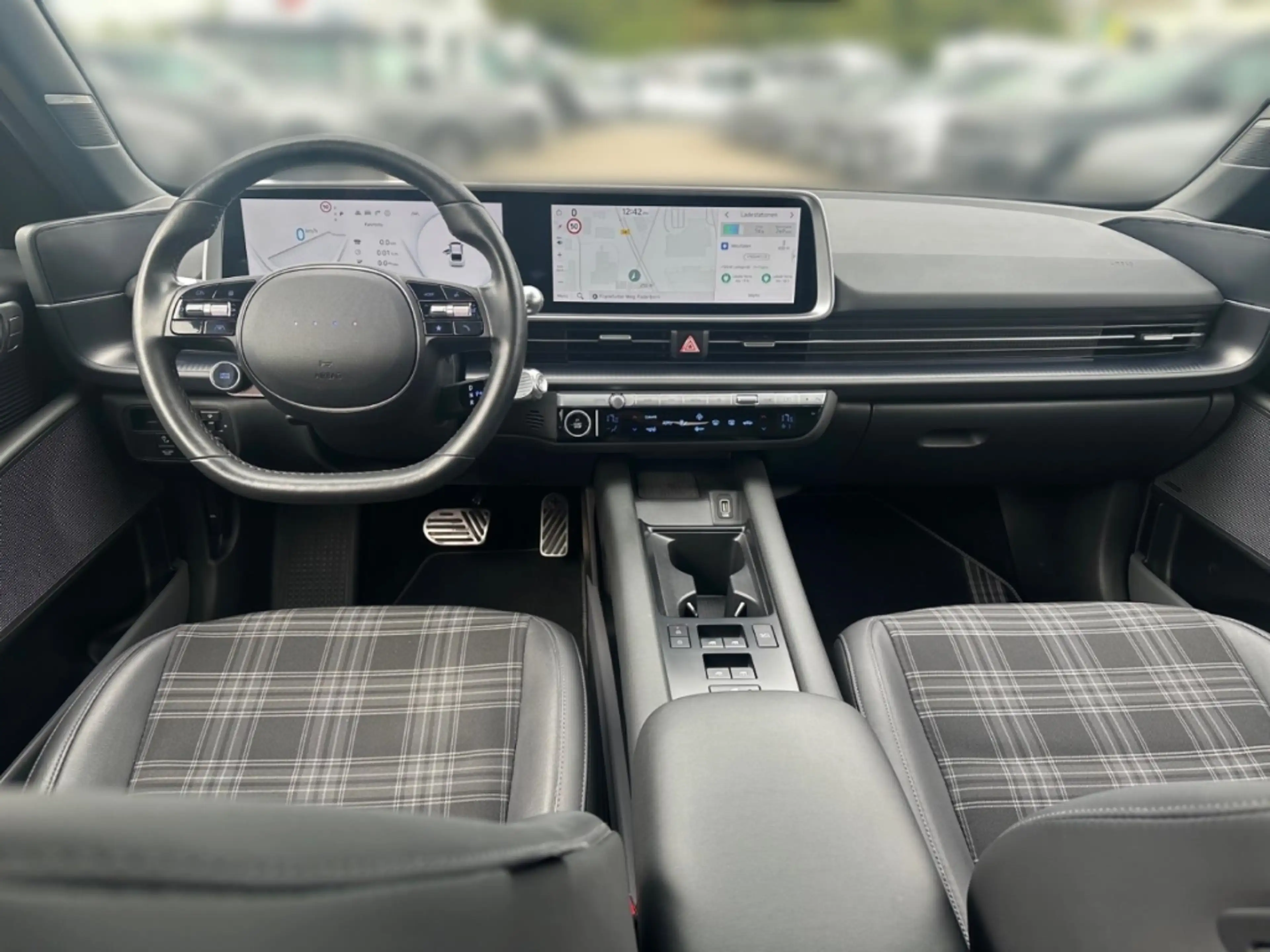 Hyundai IONIQ 6 First Edition Elektro 4WD 77 HUD StandHZG Navi Dig — photo 11