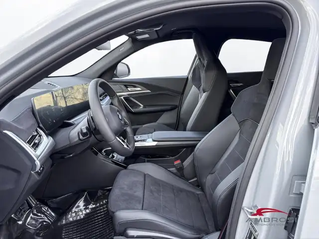BMW X2 view 10