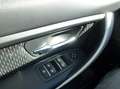 BMW 320 i Advantage Aut. Schwarz - thumbnail 22