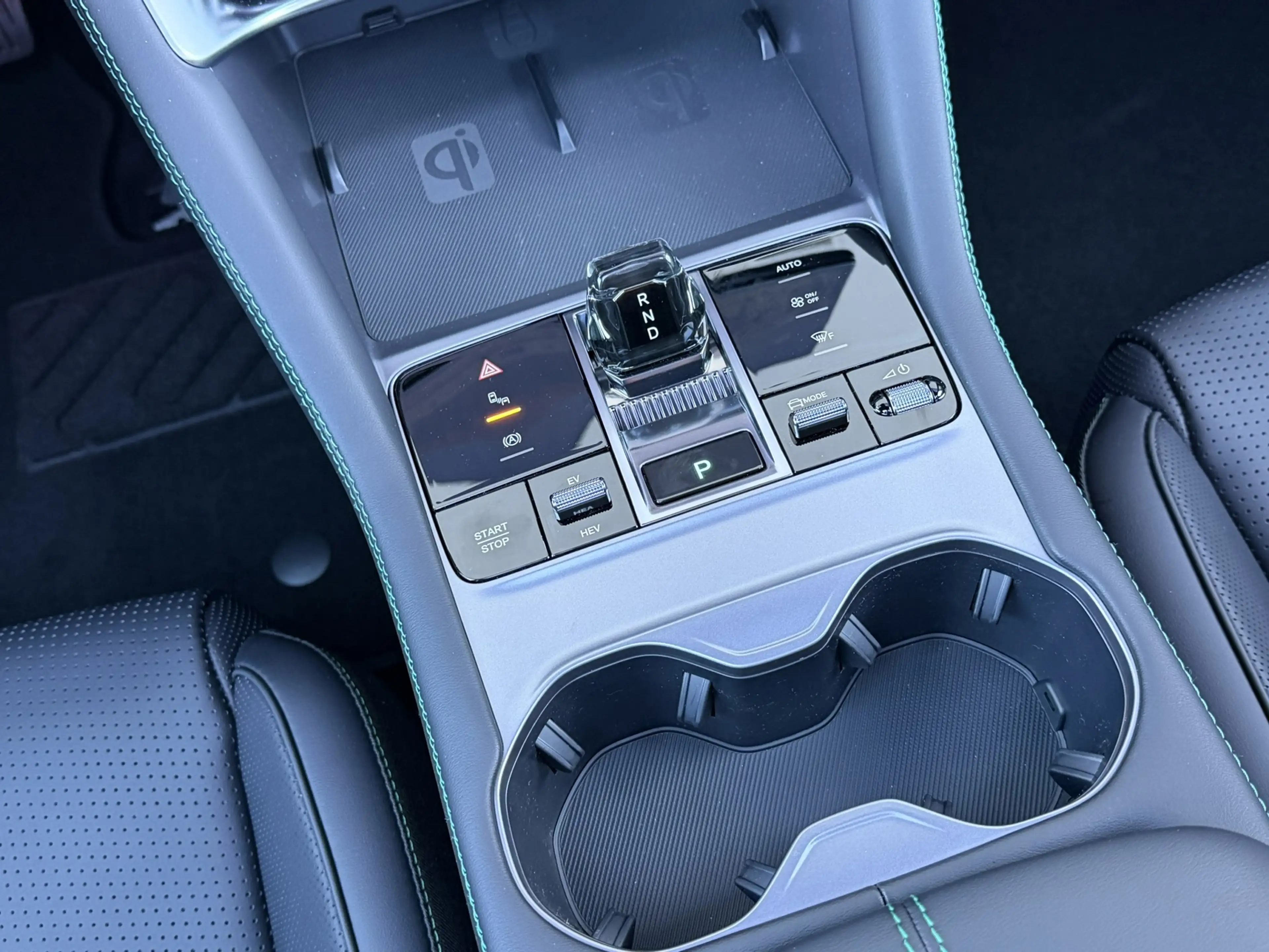 BYD Seal U 1.5 T DM-i AWD Design Plug in Hybride 324pk Panora — photo 39