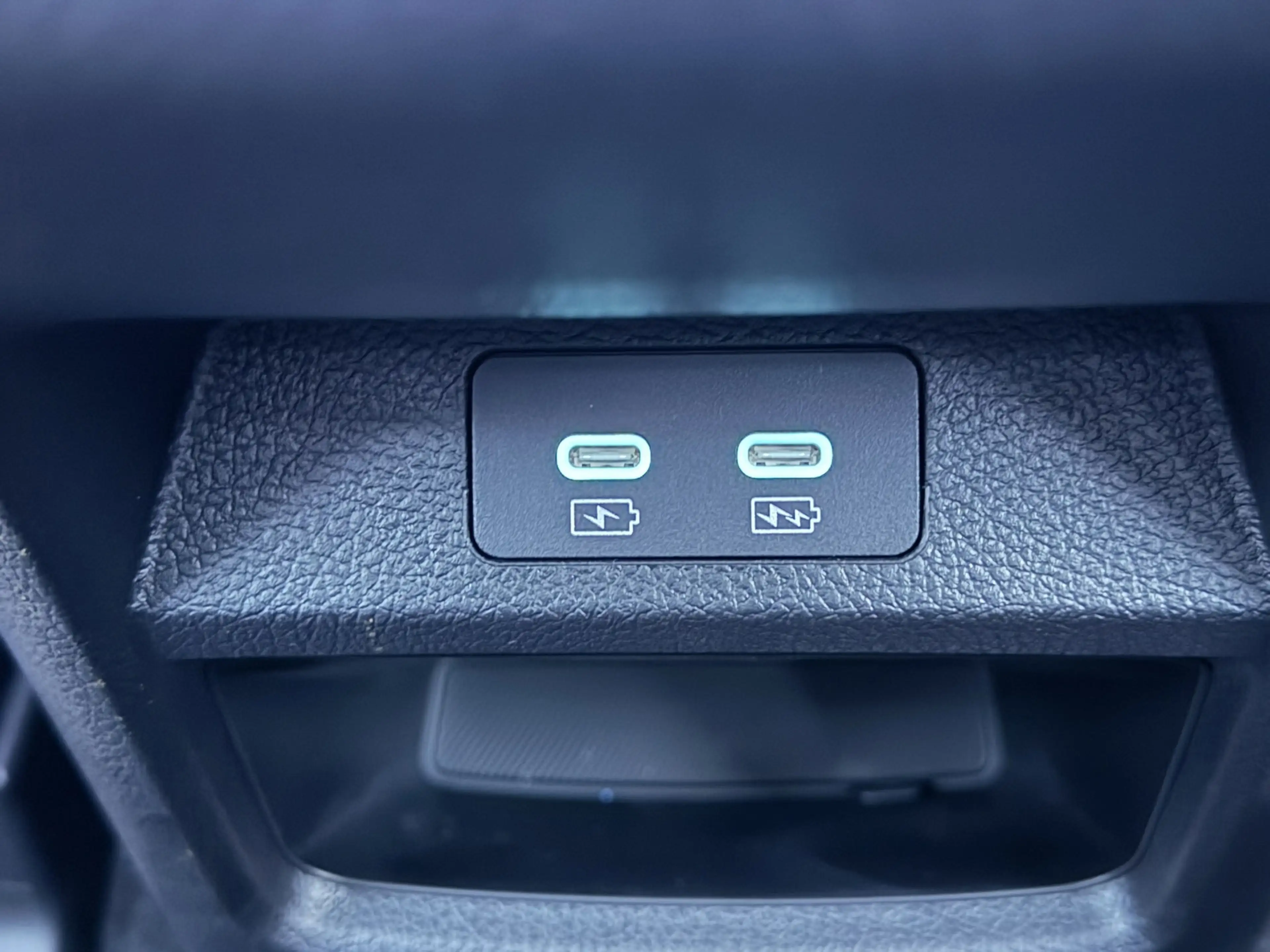 BYD Seal U 1.5 T DM-i AWD Design Plug in Hybride 324pk Panora — photo 34