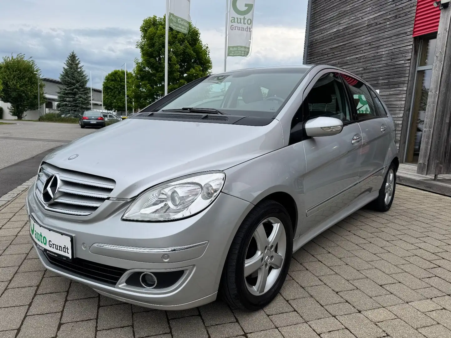 Mercedes-Benz B 200 B -Klasse B 200 CDI Automatik AHK Argent - 1