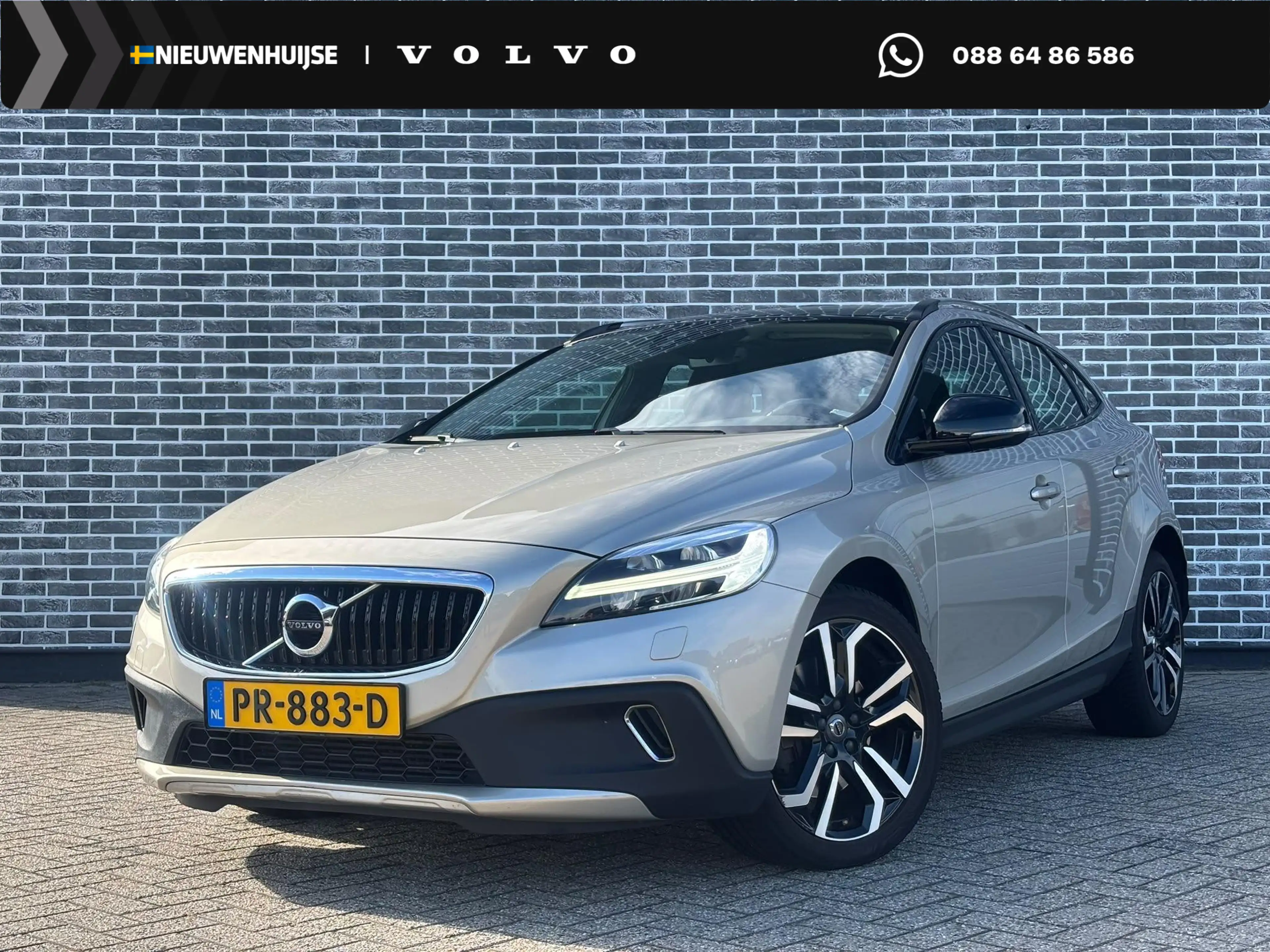 Volvo V40 Cross Country 1.5 T3 Nordic+ | Panoramadak | Achteruitrijcamera