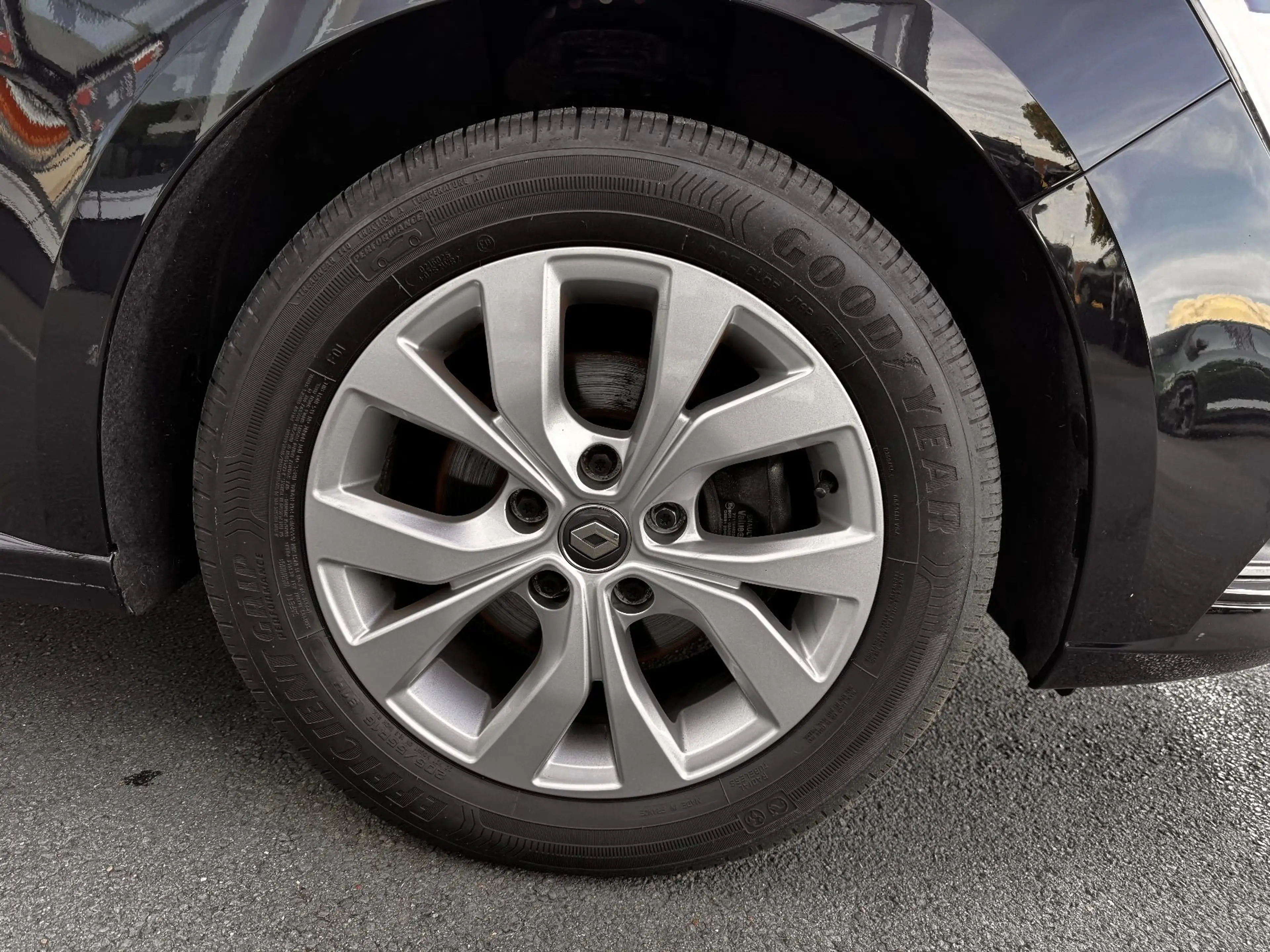 Renault Megane GRANDTOUR LIMITED TCE 140 — photo 7