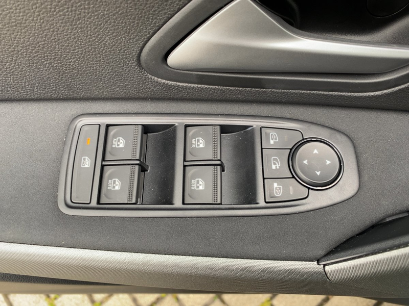 Dacia Bigster 1.8 E-TECH 155 Journey 1ney *NAVI*LED — photo 13