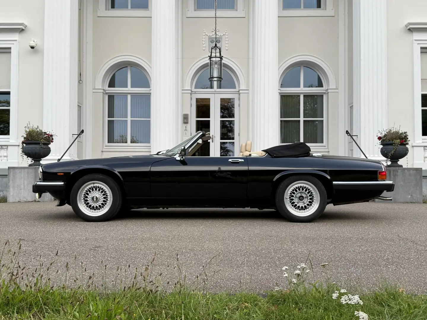 Jaguar XJS V12 convertible 5.3L EU Auto Pionolak zwart beige Zwart - 2