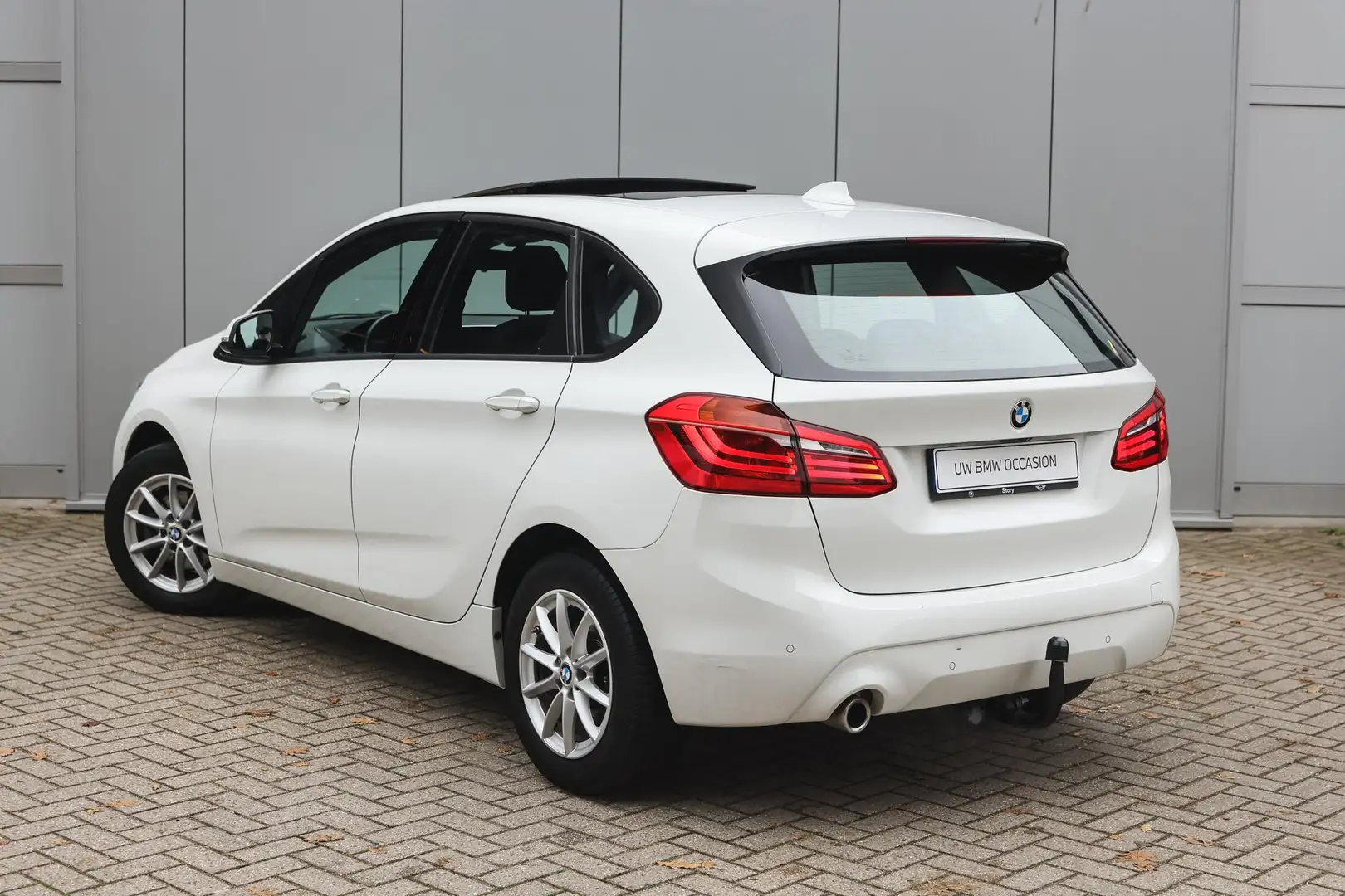 BMW 218 2 Serie Active Tourer 218i Executive Automaat / Pa Blanc - 2