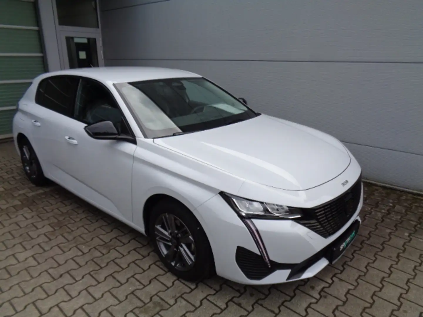 Peugeot 308 PureTech 130 EAT8 Allure Navi, Kamera, Sitzhzg. Weiß - 2
