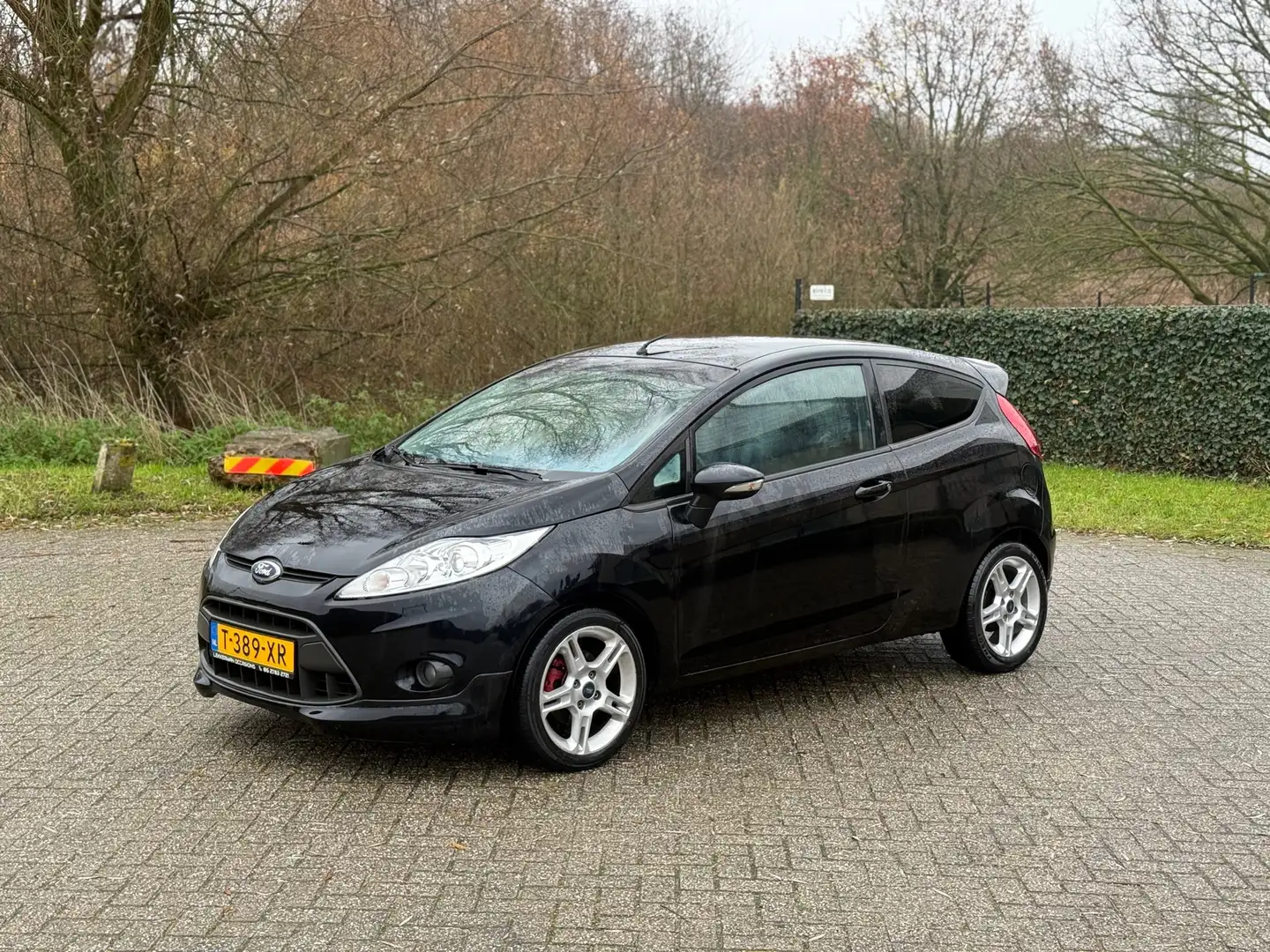Ford Fiesta 1.4 ST - LINE I AIRCO I CLIMA I NWE APK I SPORTIEF Zwart - 1