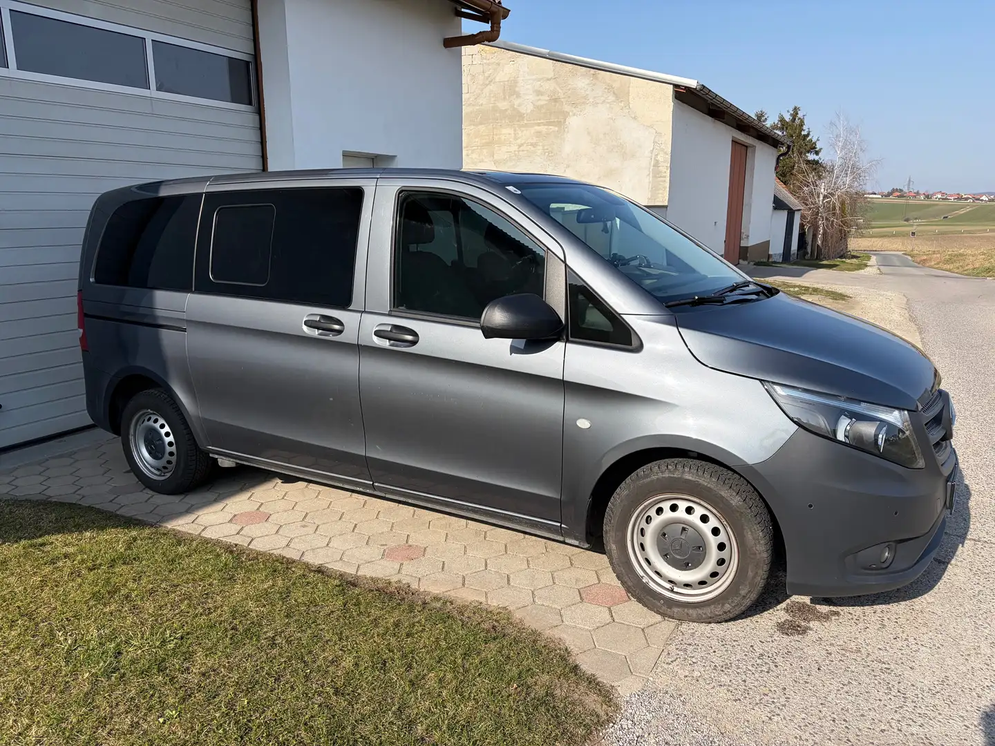 Mercedes-Benz Vito Vito Tourer Family 114 cdi kompakt Grau - 2