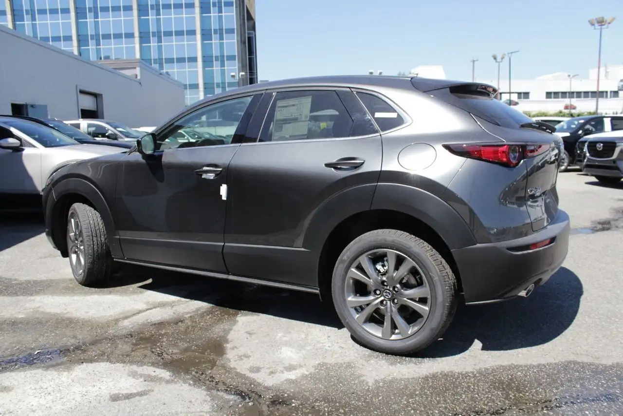 Mazda CX-30 photo Mazda CX-30