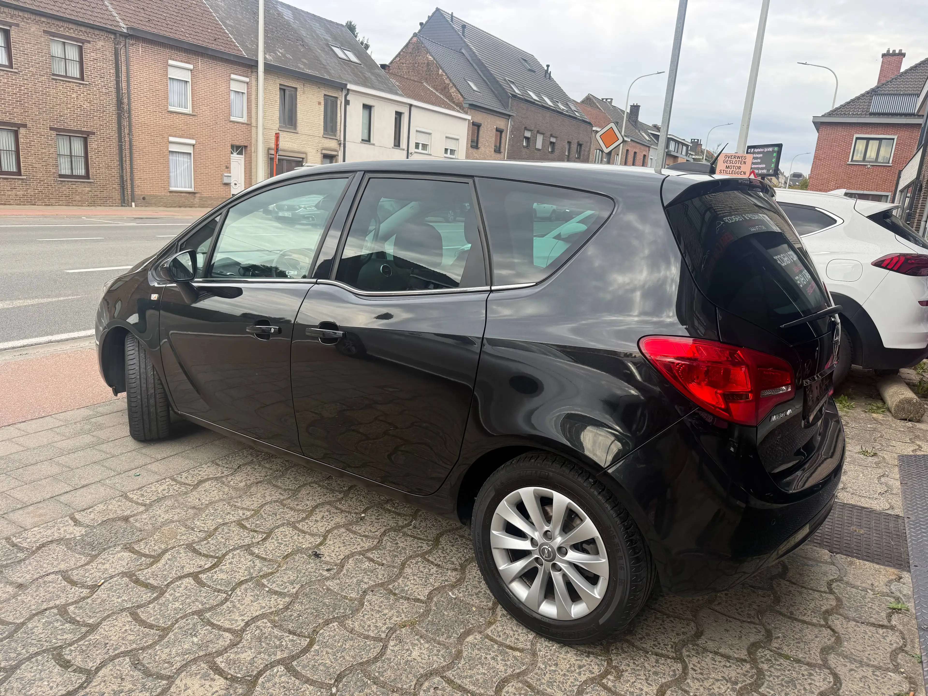 Opel Meriva Meriva 1.4 Turbo Cosmo Navigations semi Cuir Cruise — photo 5