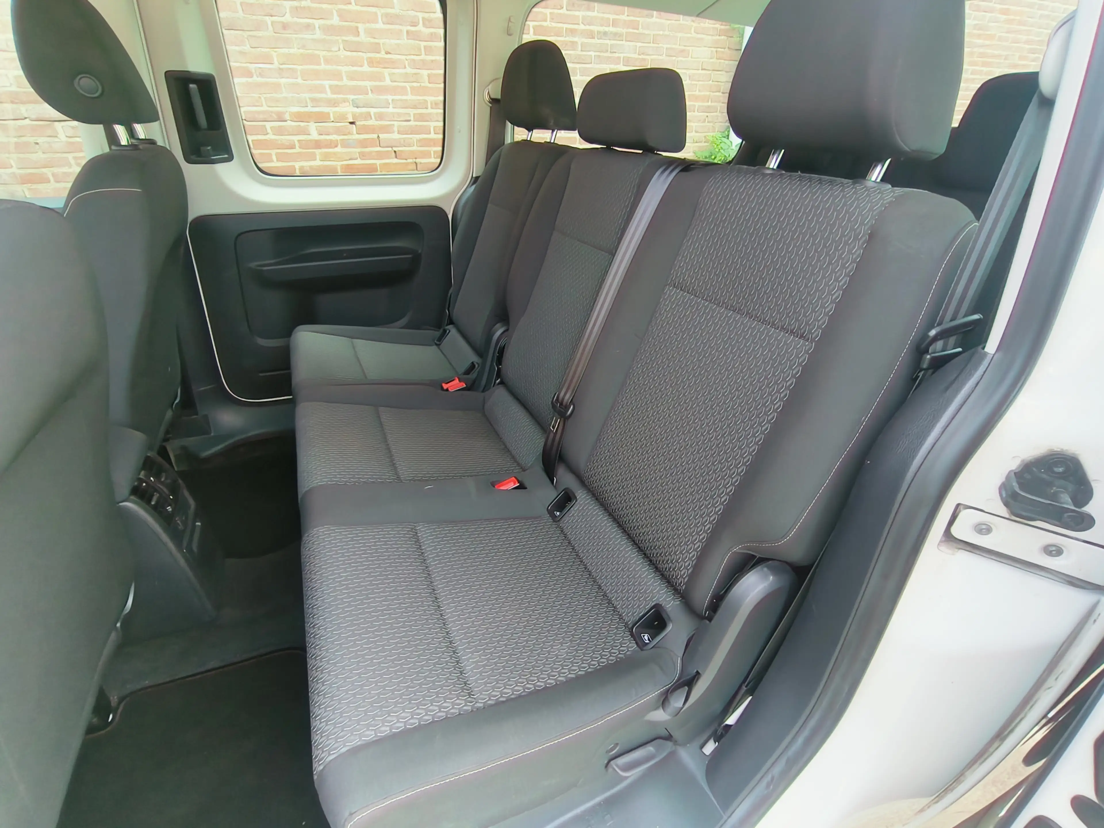 Volkswagen Caddy 1.0 Tsi Basic 102 PK 7 persoons Rijklaar + 12 maan — photo 28