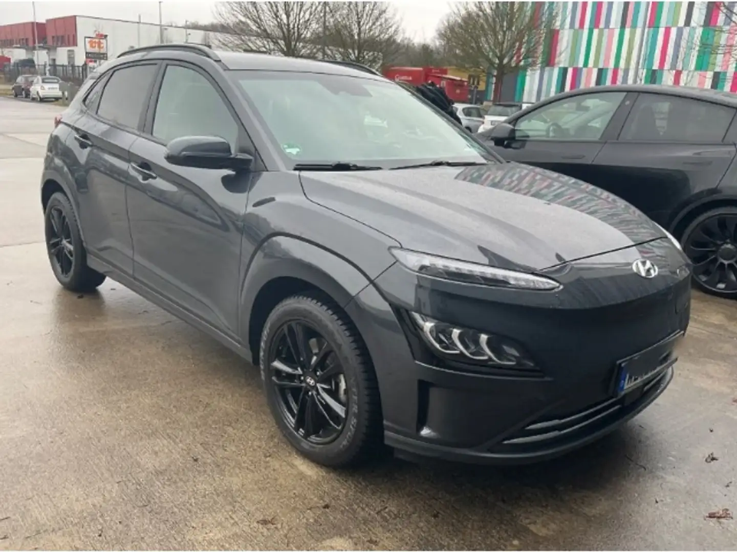 Hyundai KONA Trend Elektro 2WD Navigations-Paket Mica-Lackierun Schwarz - 2