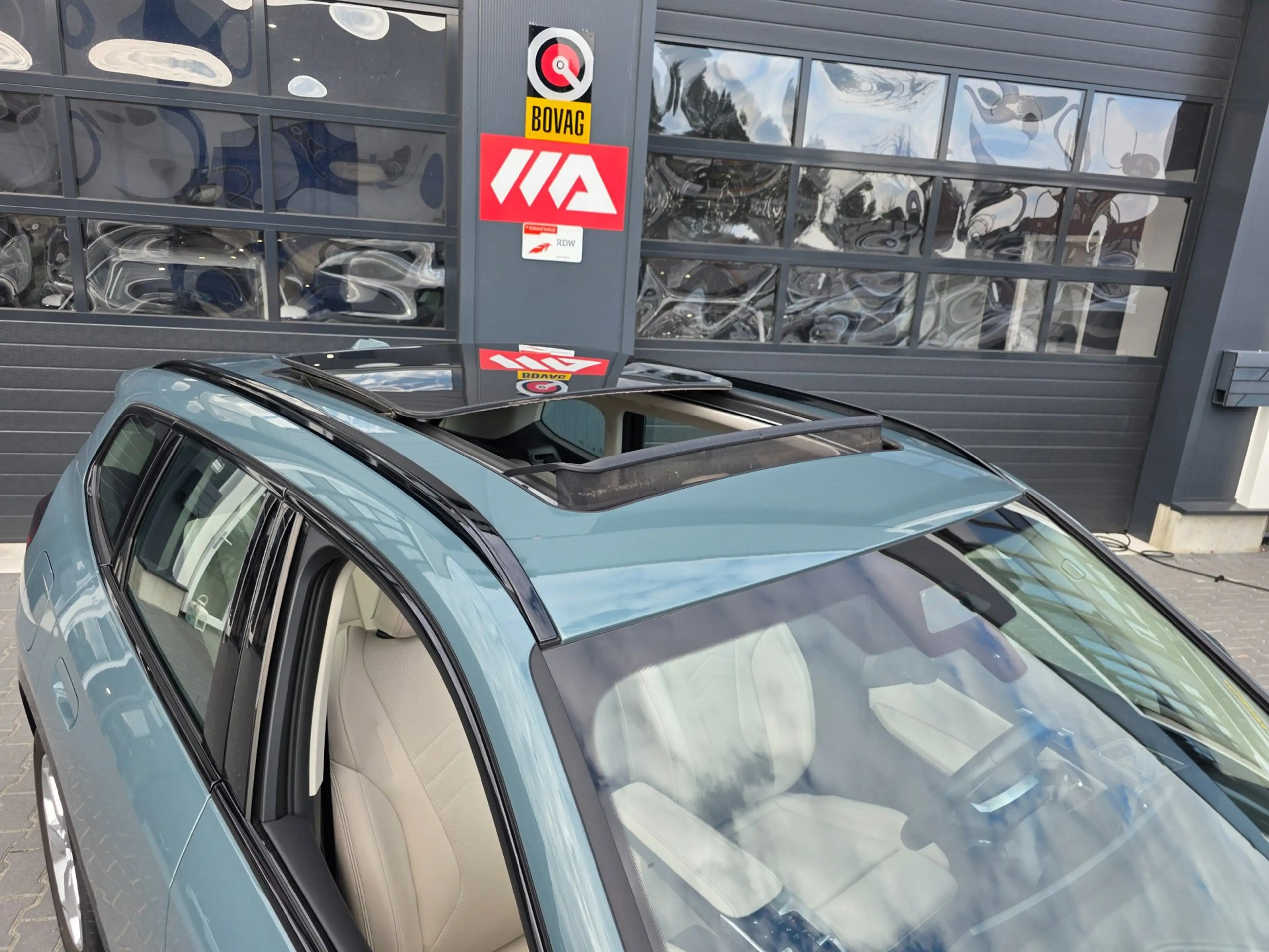 BMW iX1 EDrive20 67 kWh | NAP | 100% SOH | PANO | LEDER | — photo 15