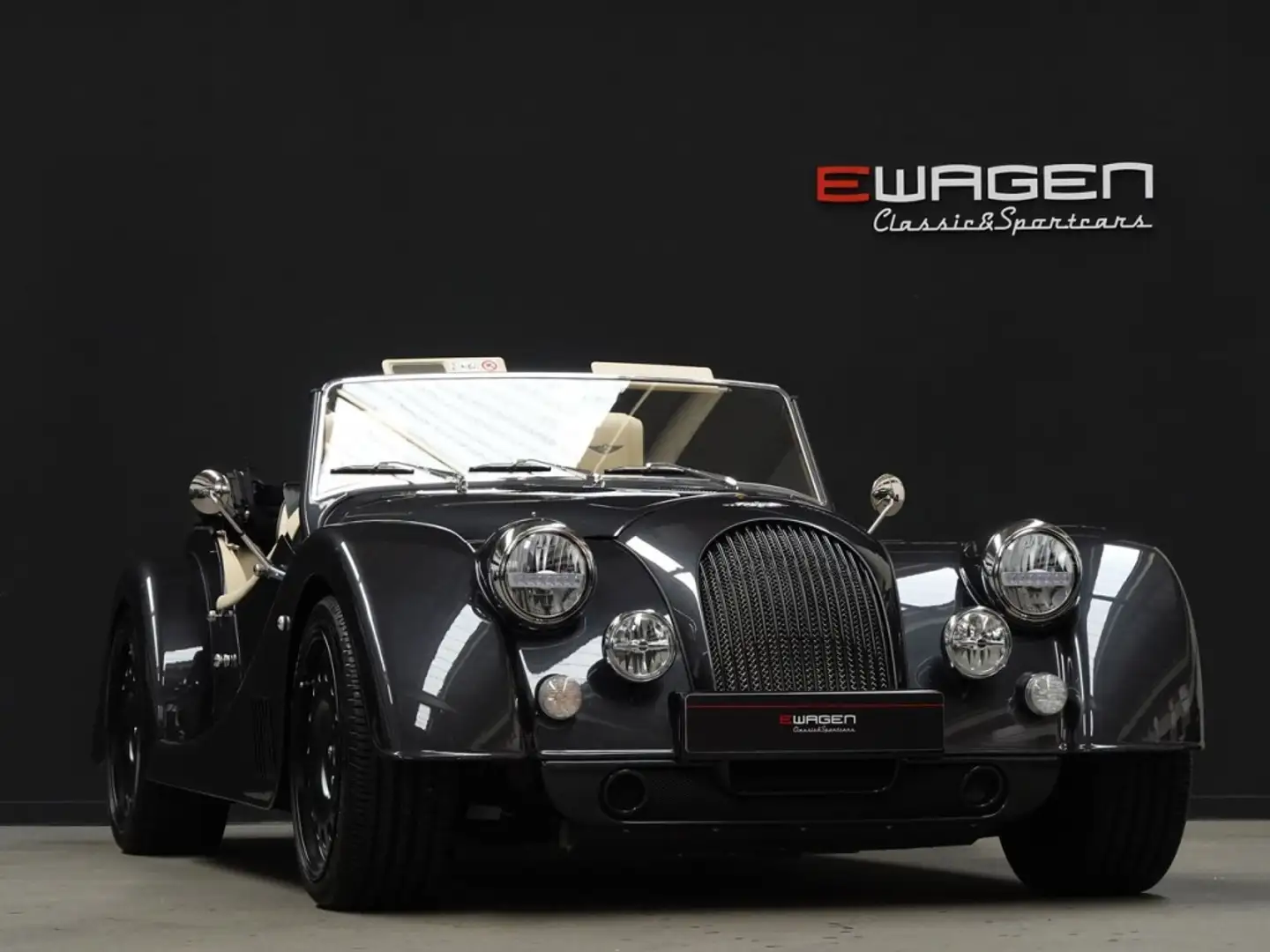 Morgan Plus Six Pinnacle Grau - 1