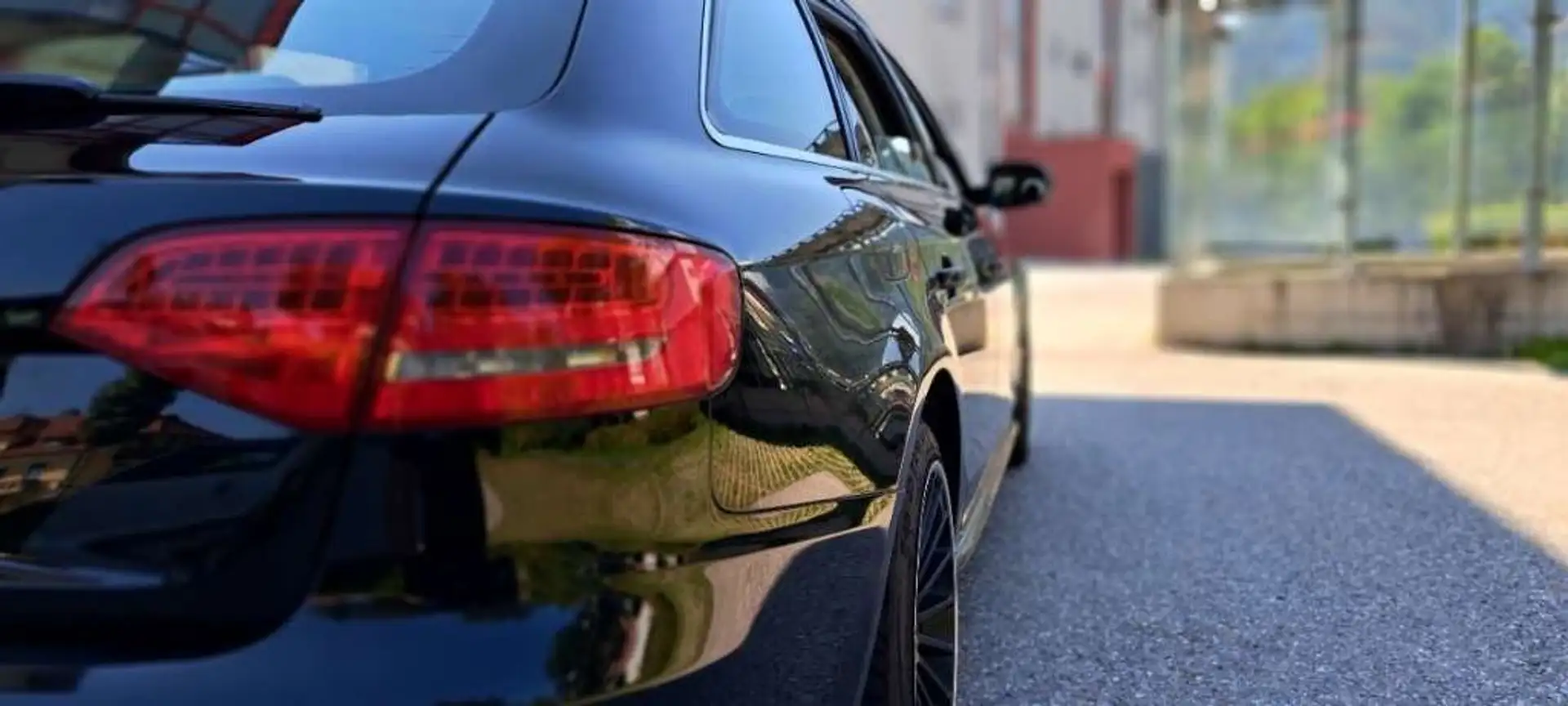 Audi A4 A4 Avant 2,0 TDI Business DPF Business Schwarz - 2