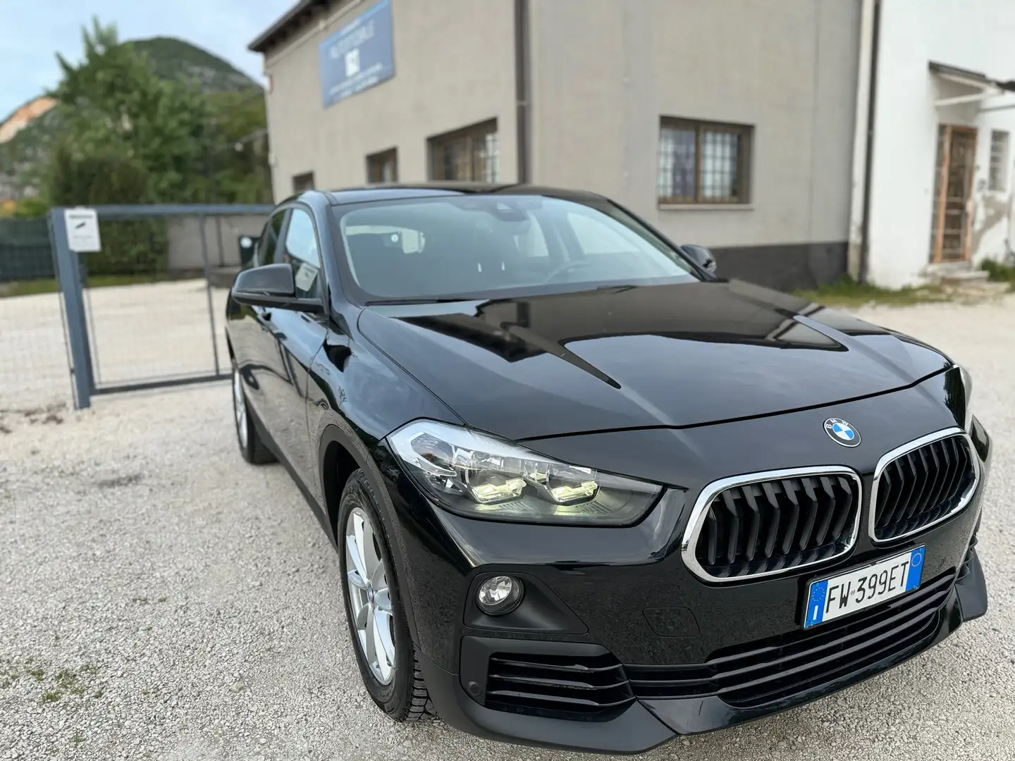 BMW X2 X2 xdrive20d Business X auto Uniprop Euro6d-temp Nero - 2