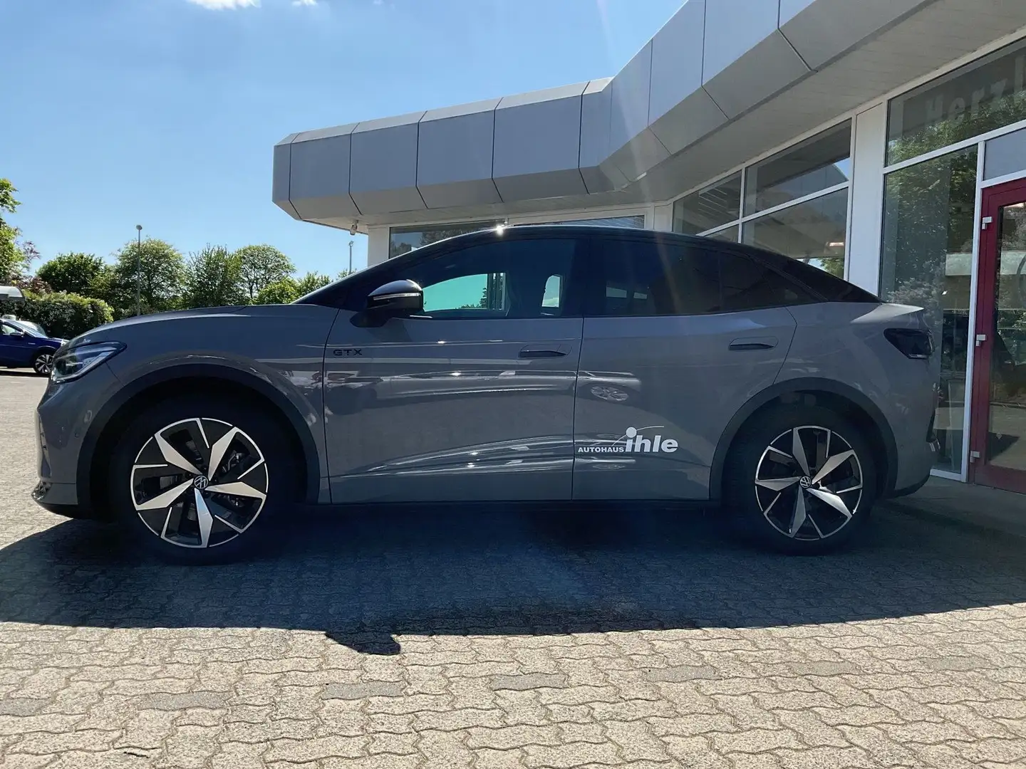 Volkswagen ID.5 GTX 4Motion AHK Navi Pro ACC Sitzhzg. Grau - 2