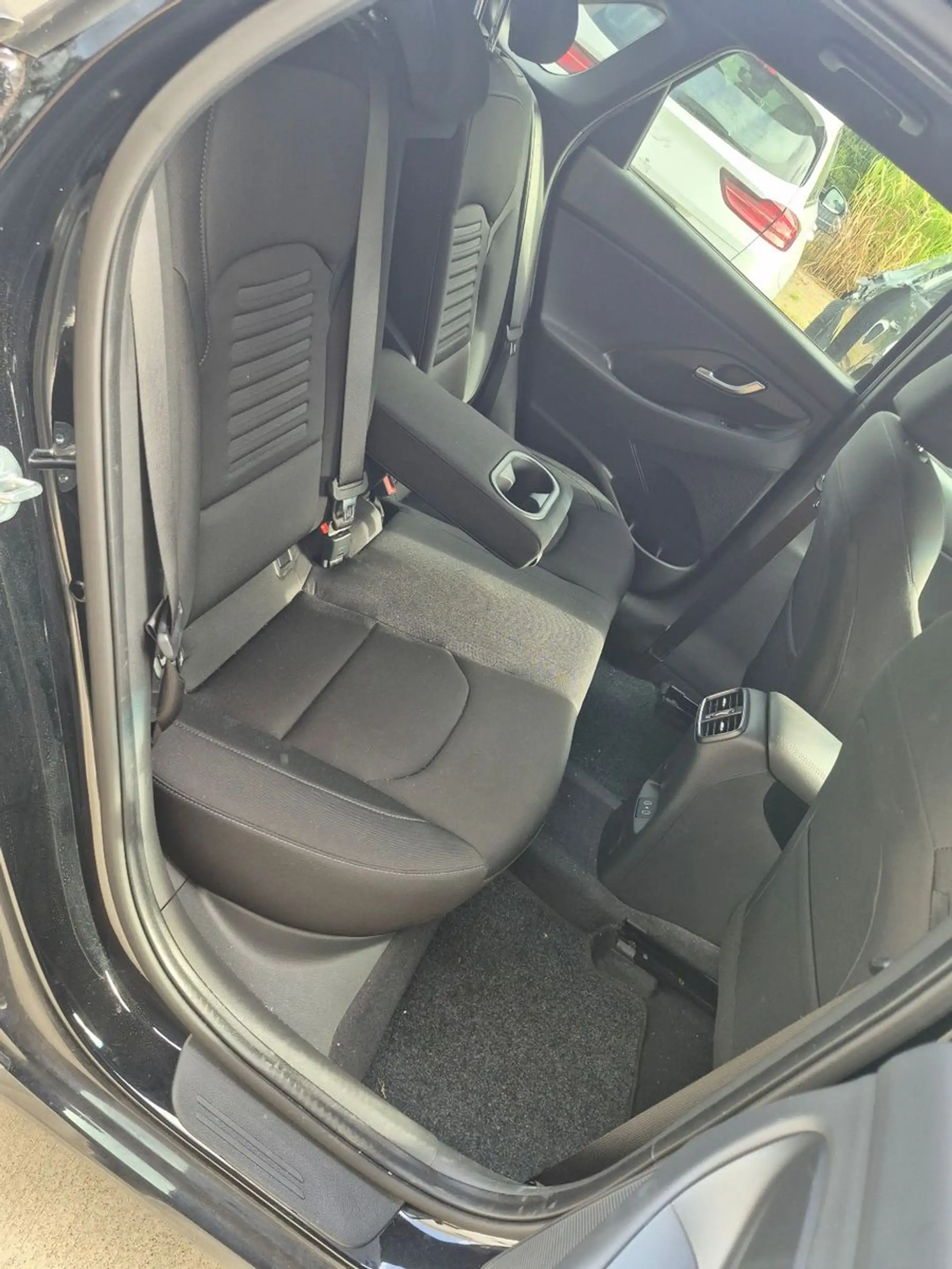 Hyundai i30 Advantage Mild-Hybrid — photo 7