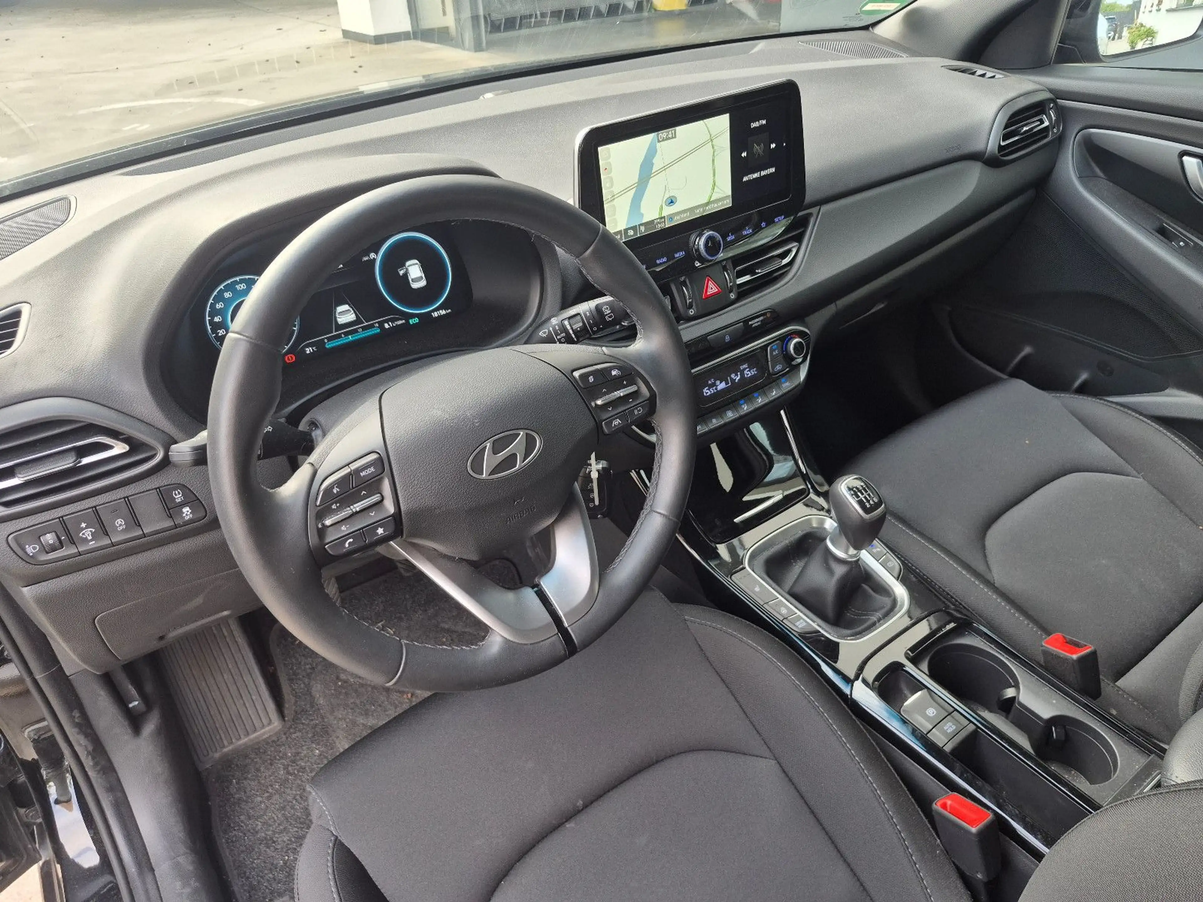 Hyundai i30 Advantage Mild-Hybrid — photo 13