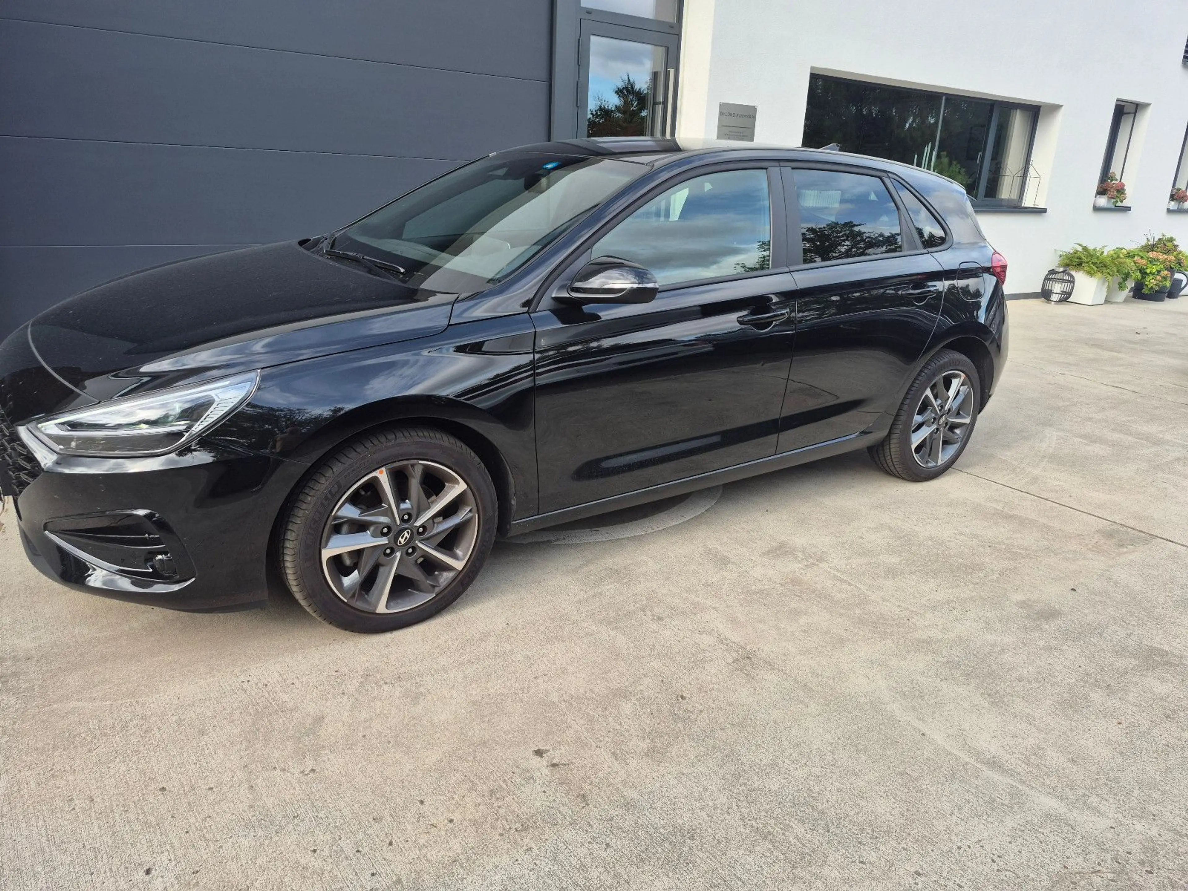 Hyundai i30 Advantage Mild-Hybrid — photo 3
