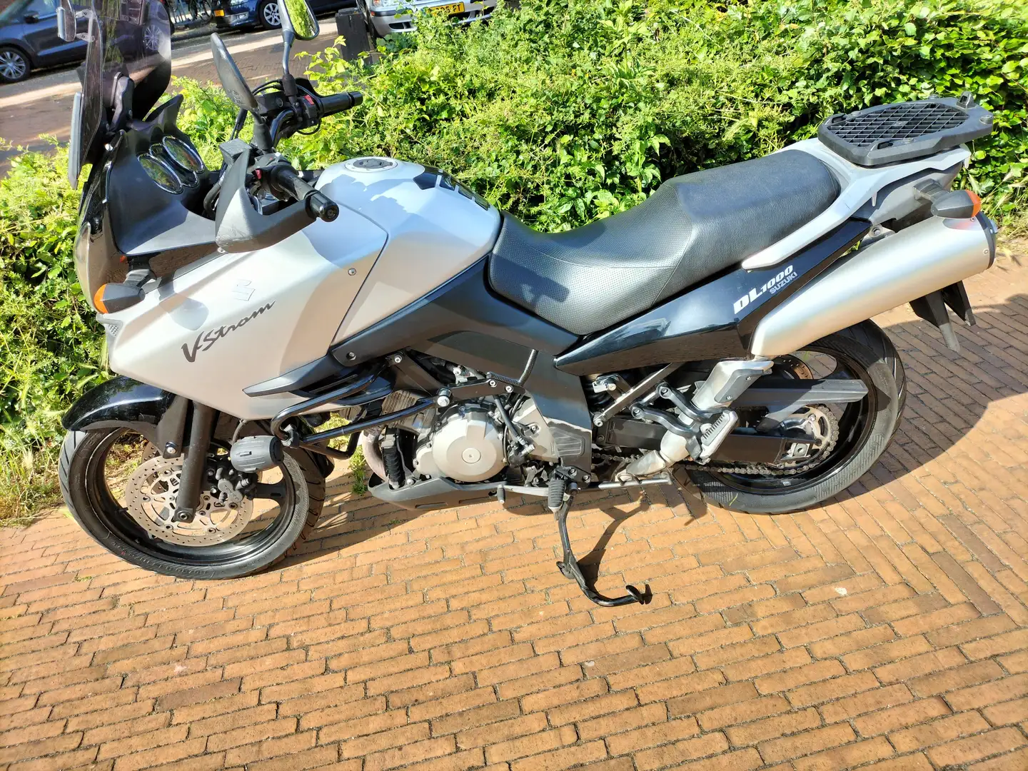 Suzuki V-Strom 1000 Zilver - 2