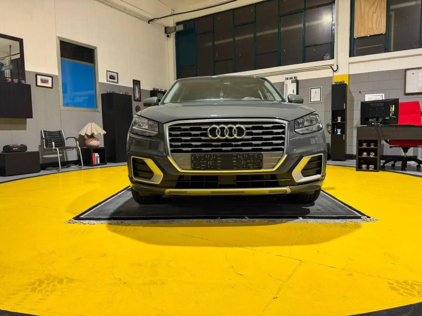Audi Q2 Audi Q2 2.0 TDI Grigio - 2