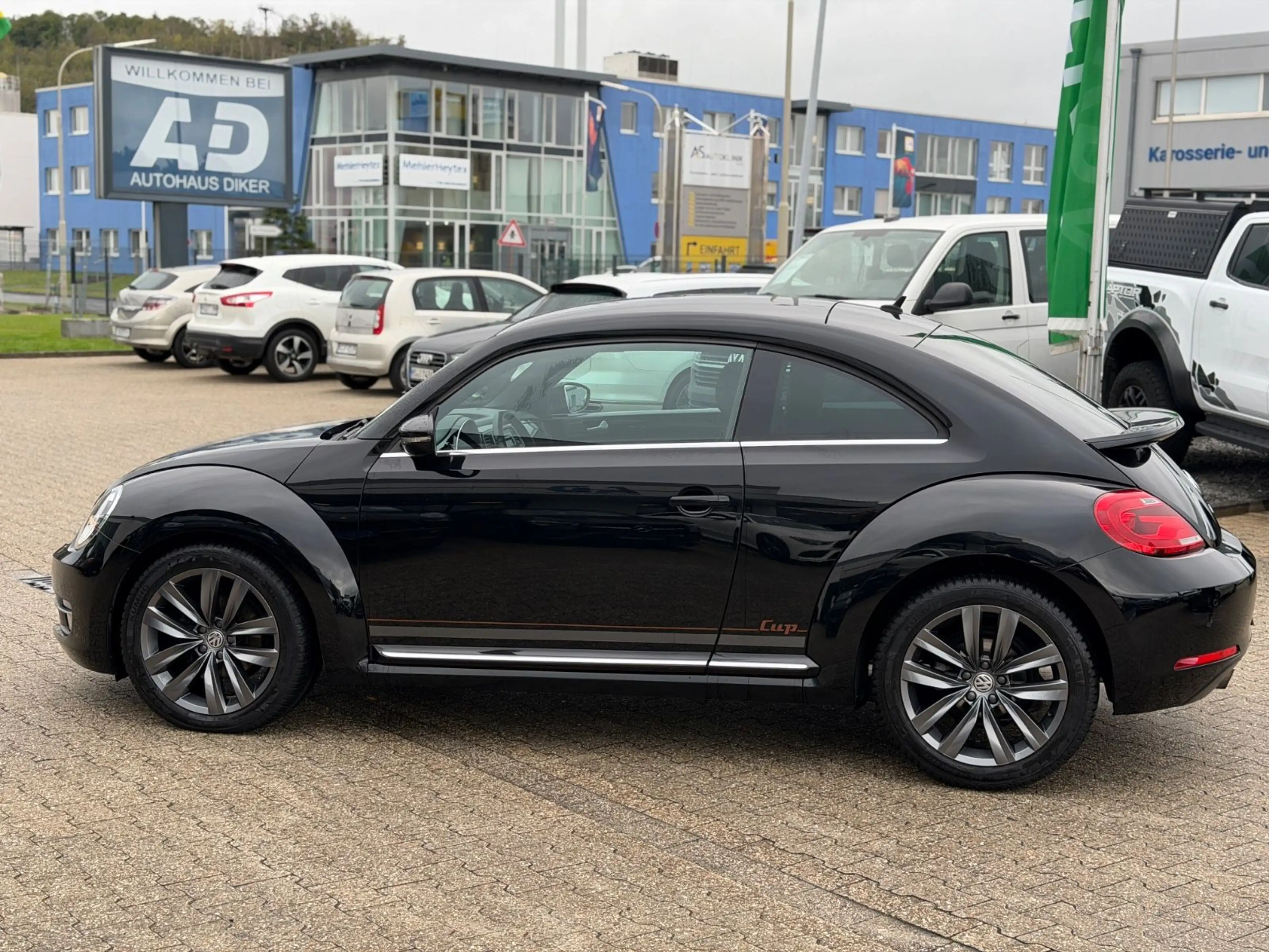 Volkswagen Beetle Lim. Cup Euro5, Klimaaut. PDC — photo 6