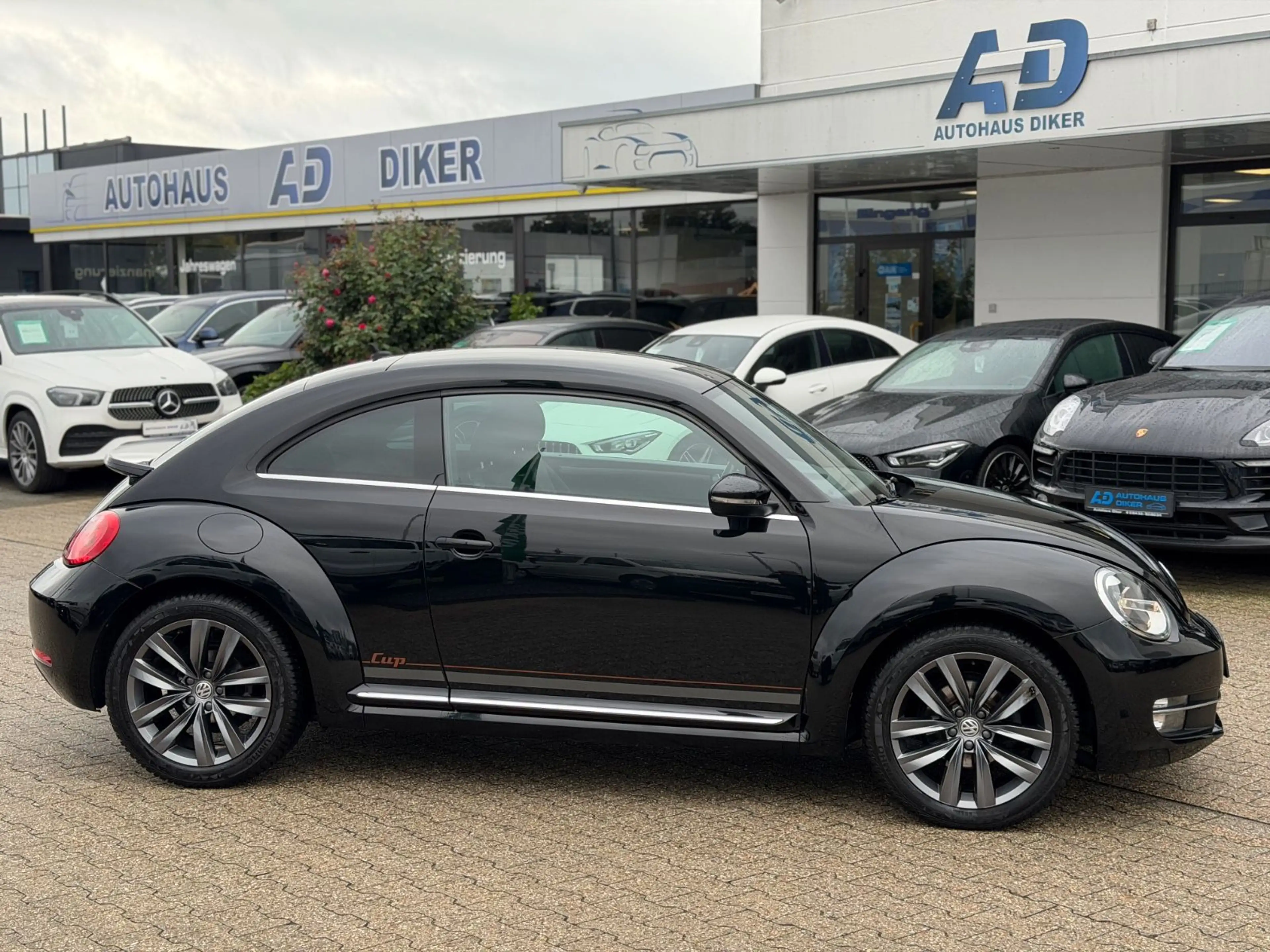 Volkswagen Beetle Lim. Cup Euro5, Klimaaut. PDC — photo 3