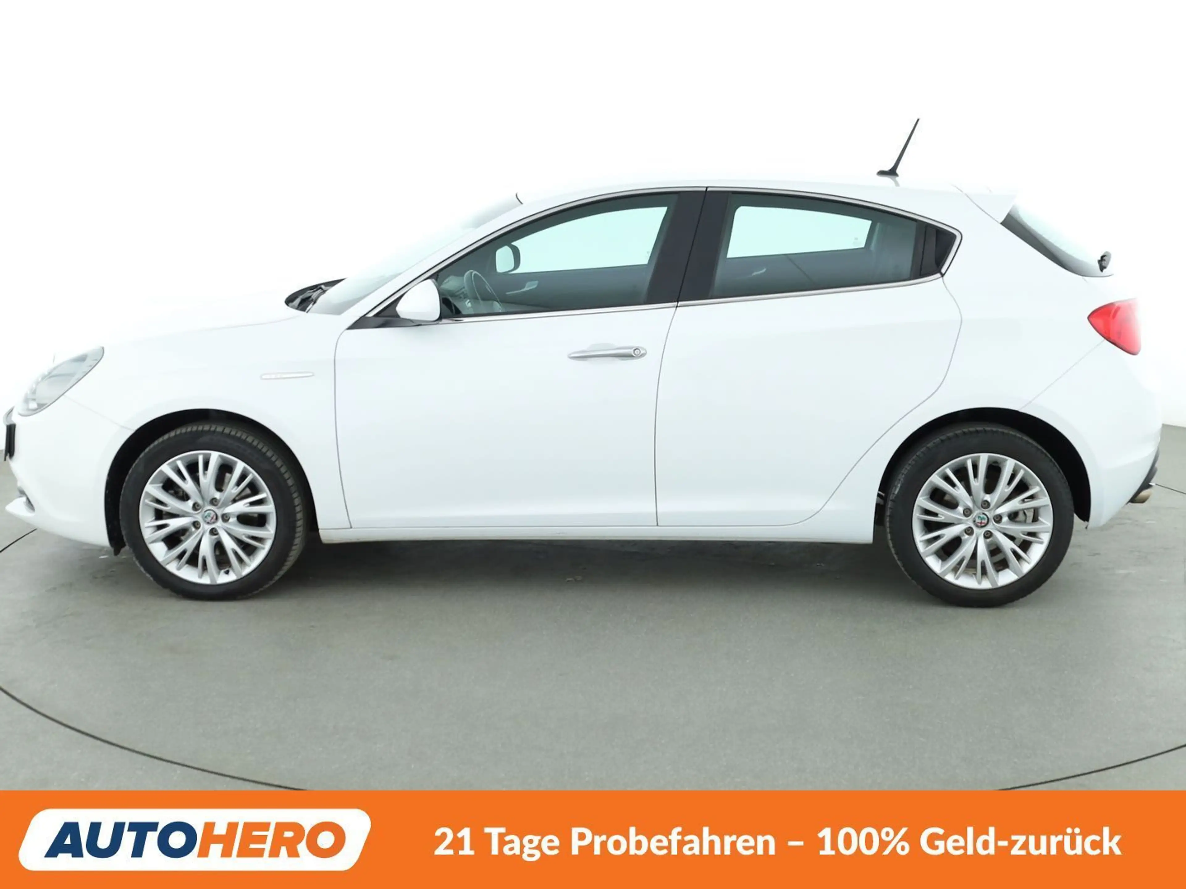 Alfa Romeo Giulietta 1.4 Turbo Super*NAVI*TEMPO*PDC*SHZ* — photo 3