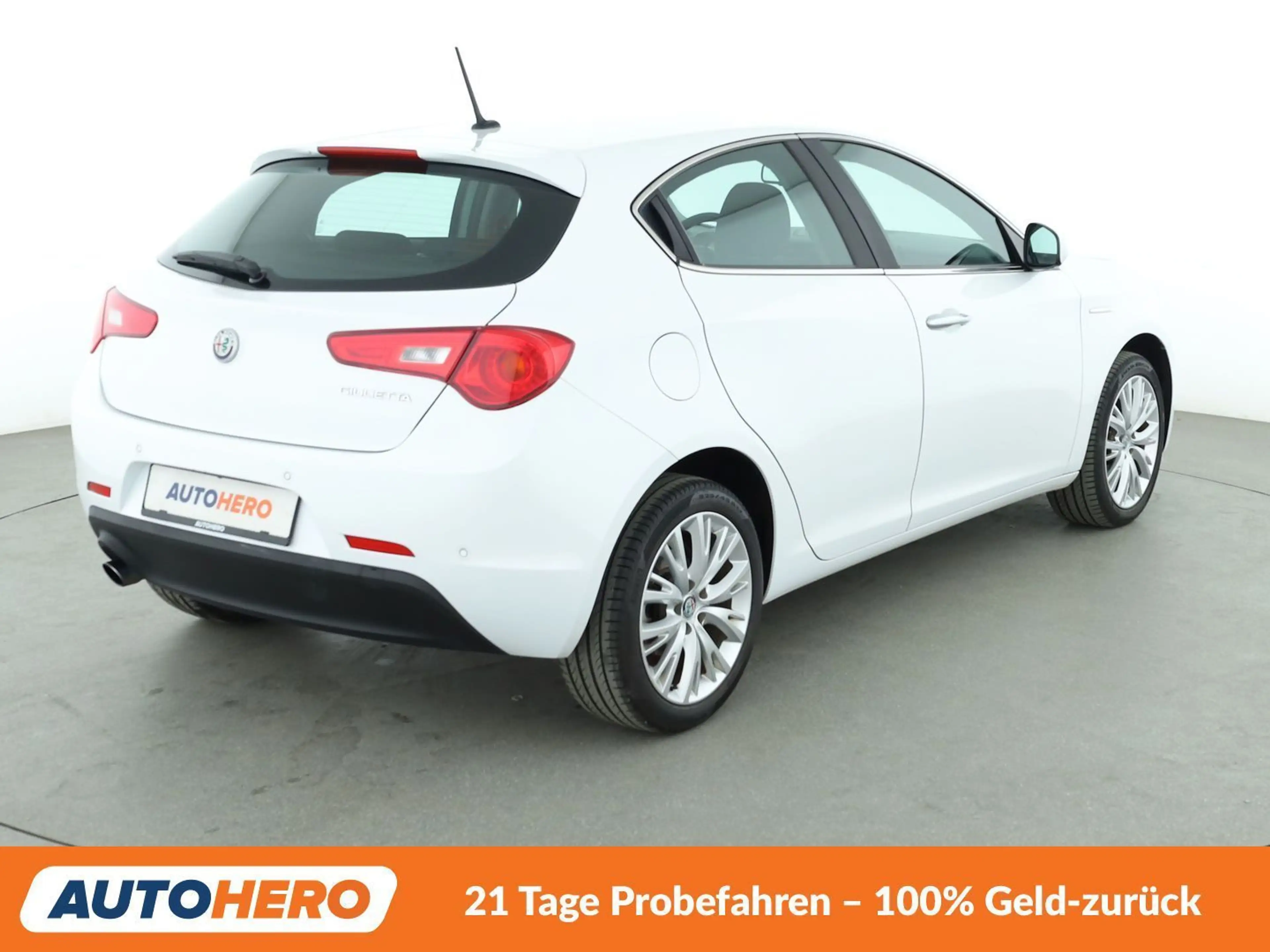 Alfa Romeo Giulietta 1.4 Turbo Super*NAVI*TEMPO*PDC*SHZ* — photo 6