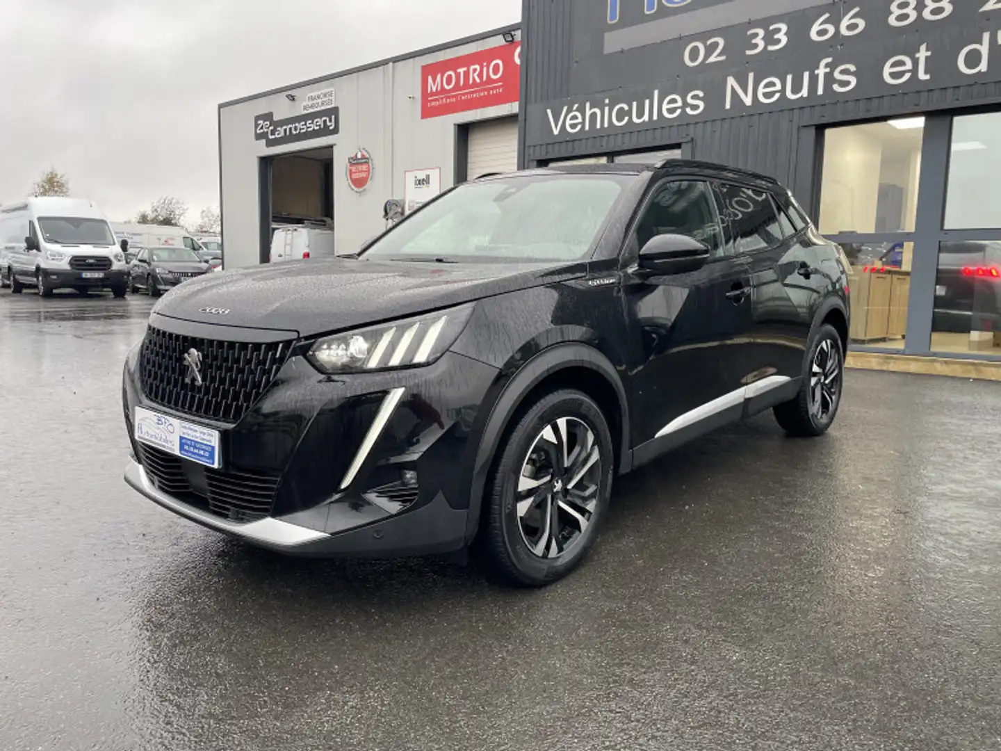 Peugeot 2008 1.5 BLUEHDI 130CH S\u0026S GT LINE EAT8 Zwart - 1