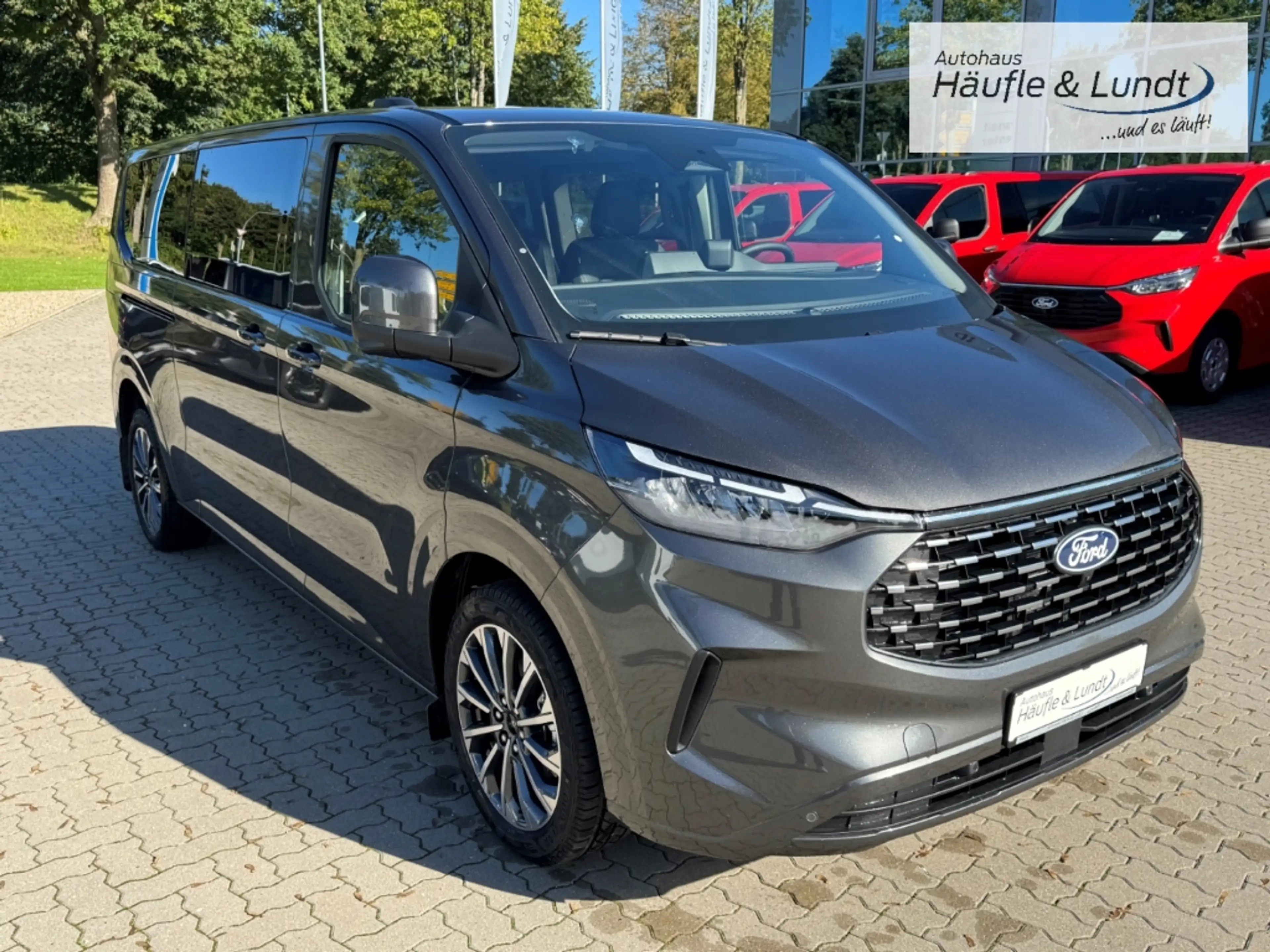 Ford Tourneo Custom 320 L2 Titanium 170 PS Automatik -Standheizung-GJR — photo 2