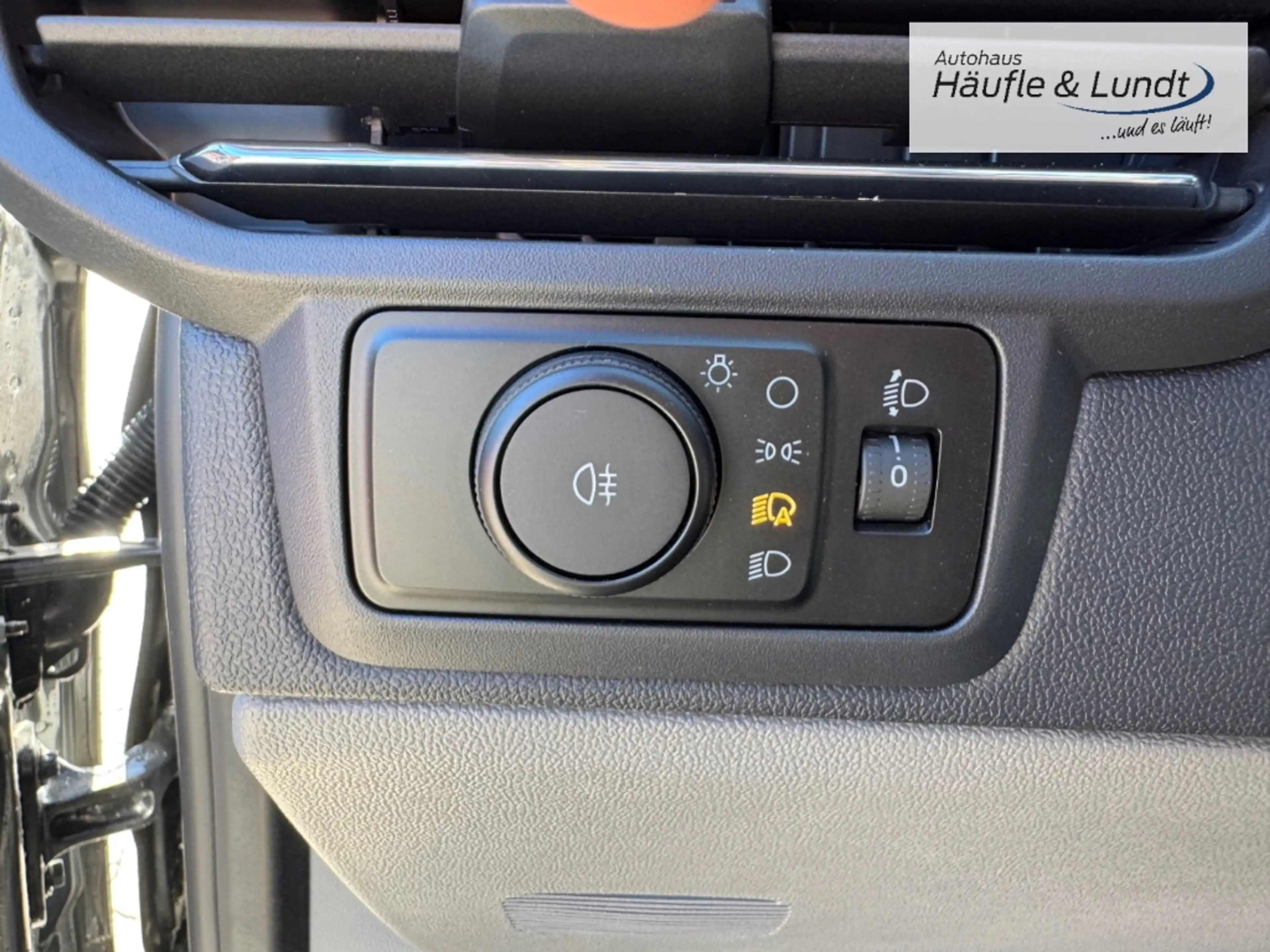 Ford Tourneo Custom 320 L2 Titanium 170 PS Automatik -Standheizung-GJR — photo 14