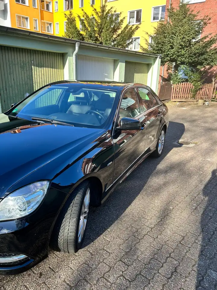 Mercedes-Benz E 220