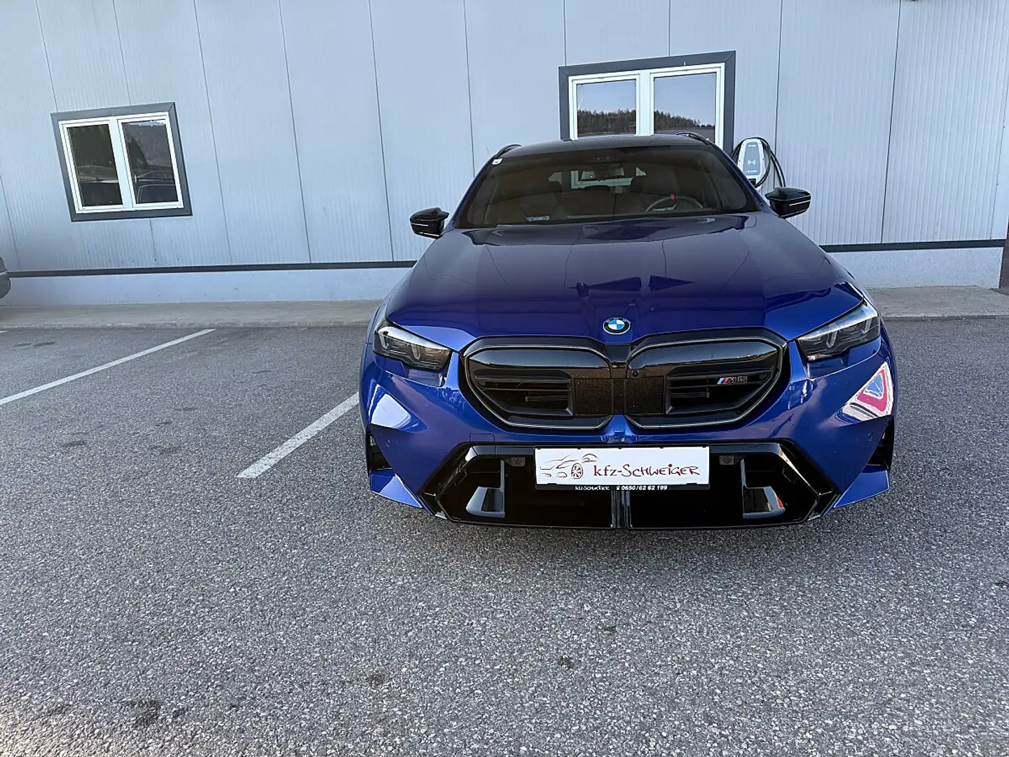 BMW M5 Touring Blau - 2